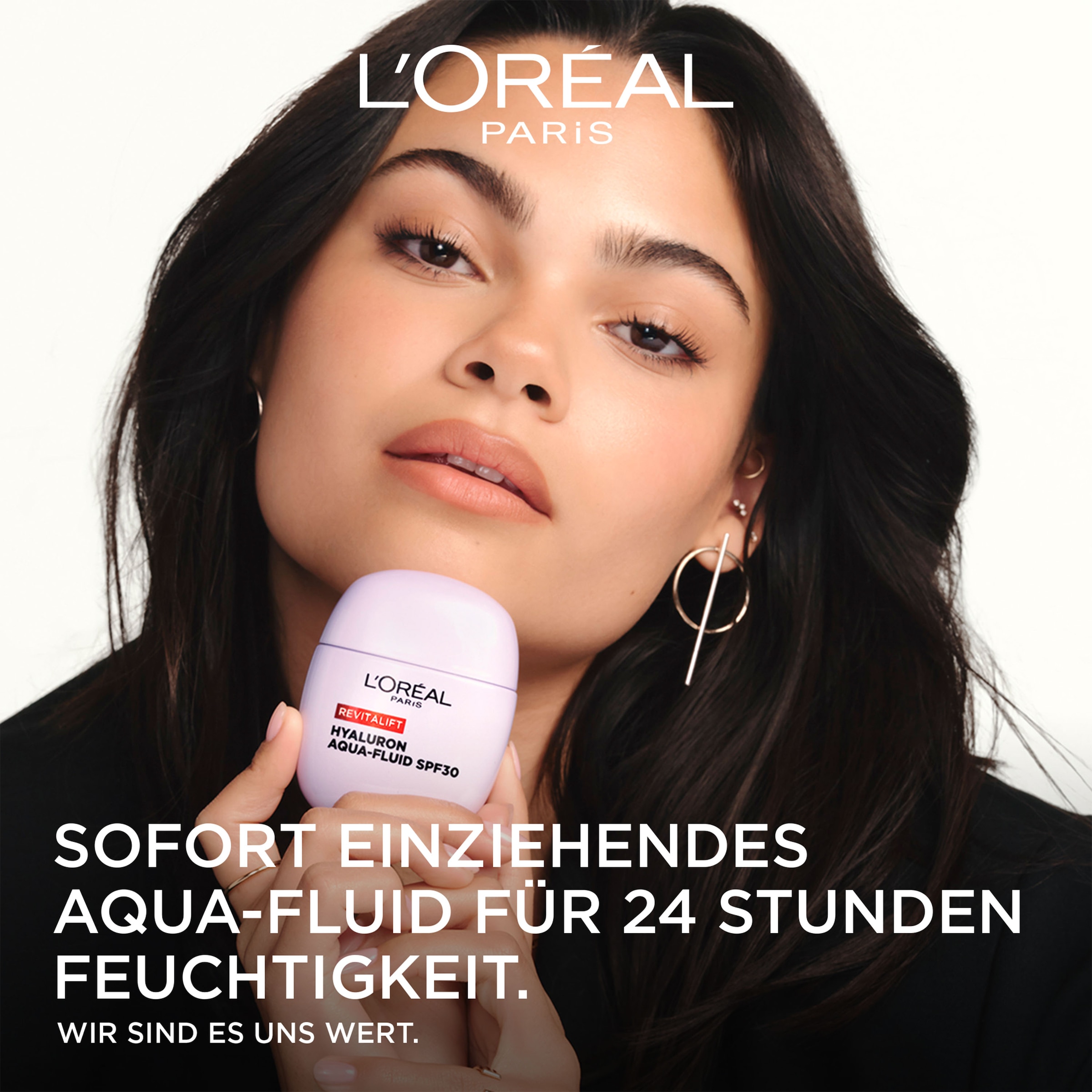 L'ORÉAL PARIS Gesichtsfluid »REVITALIFT FILLER AUFPOLSTERNDES HYALURON AQUA-FLUID LSF 30« verfeinert das Hautbild