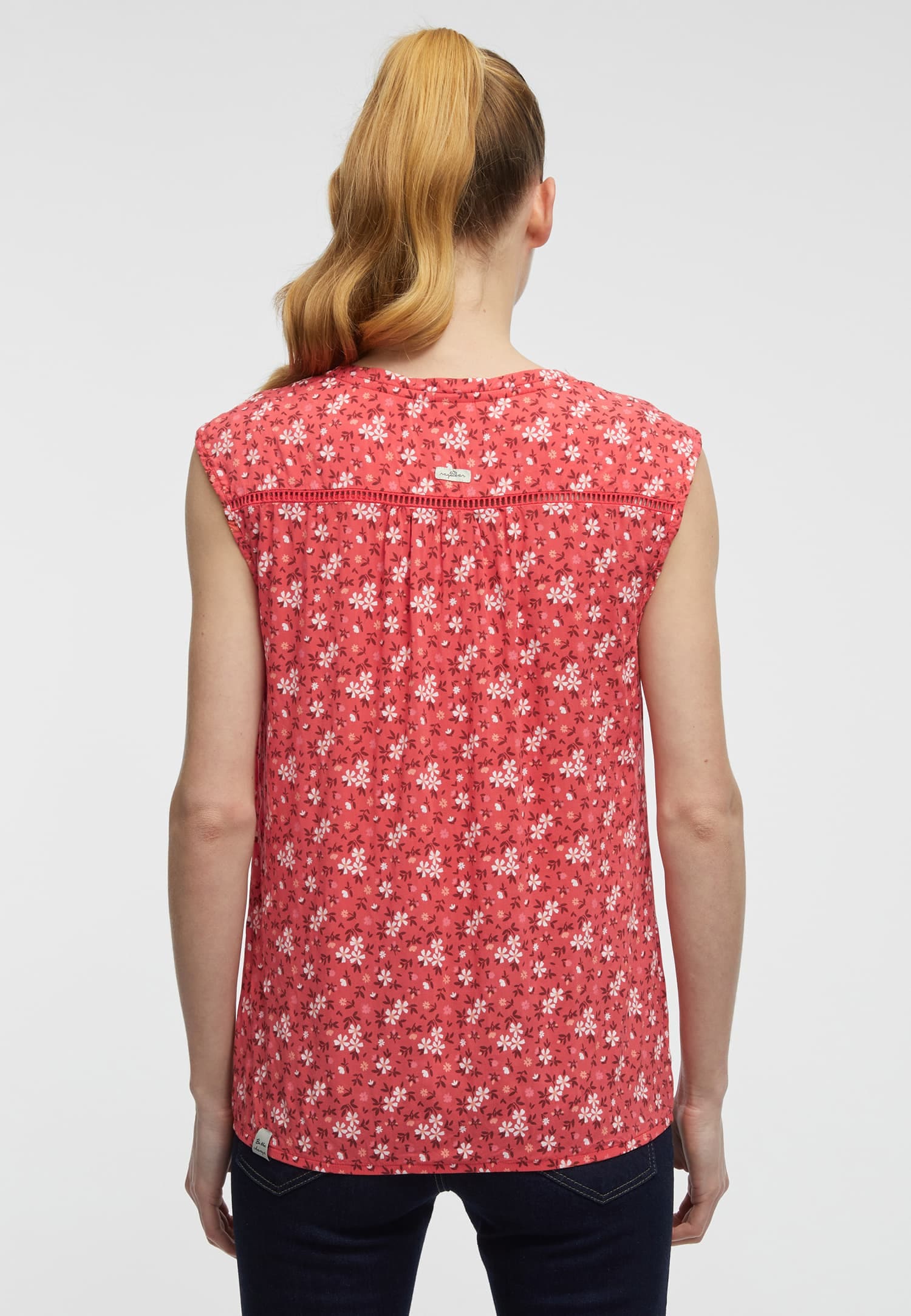 Ragwear V-Shirt »SALTTY B«, V-Ausschnitt mit Zierknöpfen im Relax Fit
