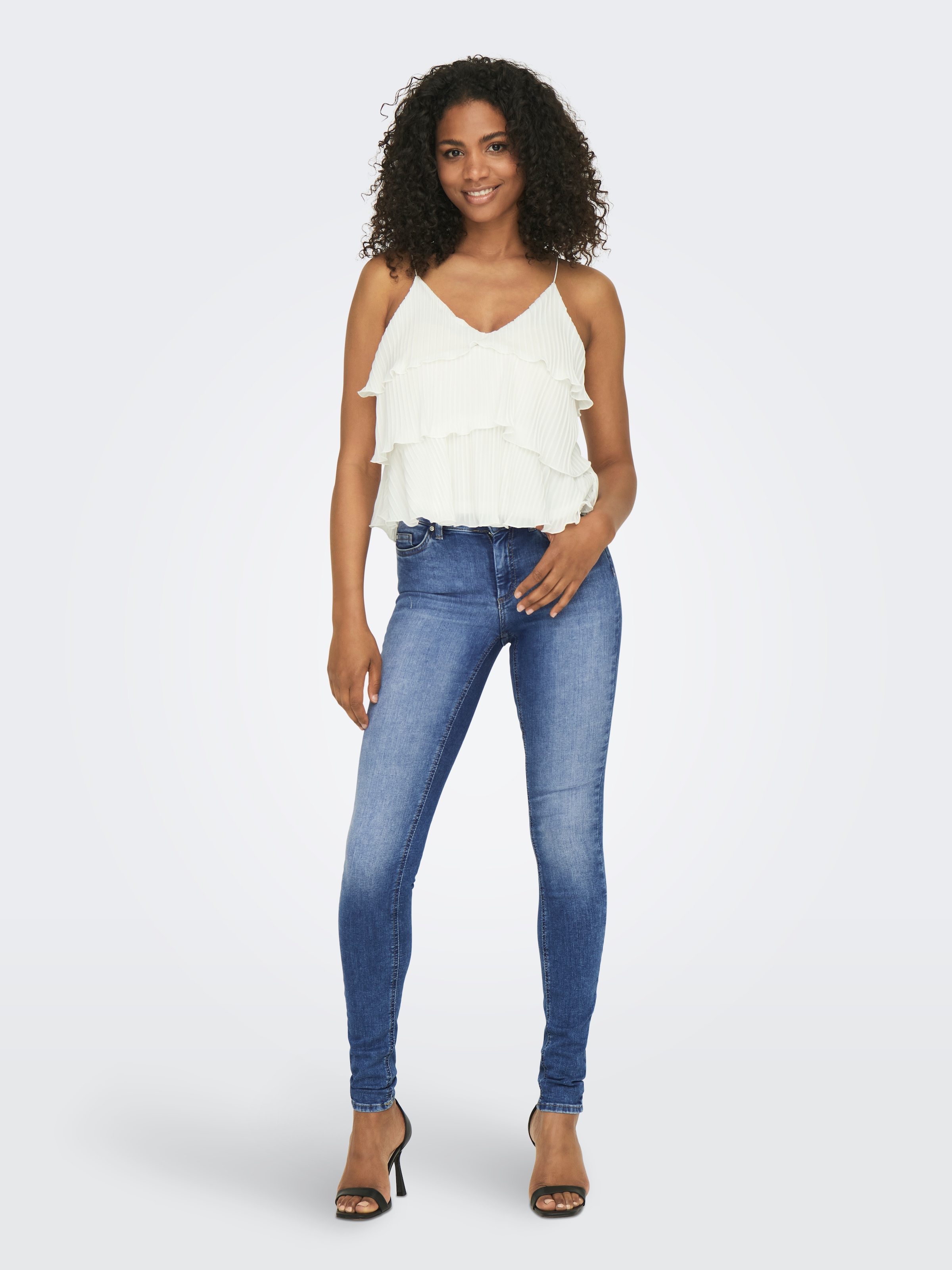 ONLY Skinny-fit-Jeans »ONLBLUSH – Skinny Fit Jeans mit extra engem Schnitt«, Abriebeffekte, modisch, skinny fit, Eingrifftaschen, unifarben
