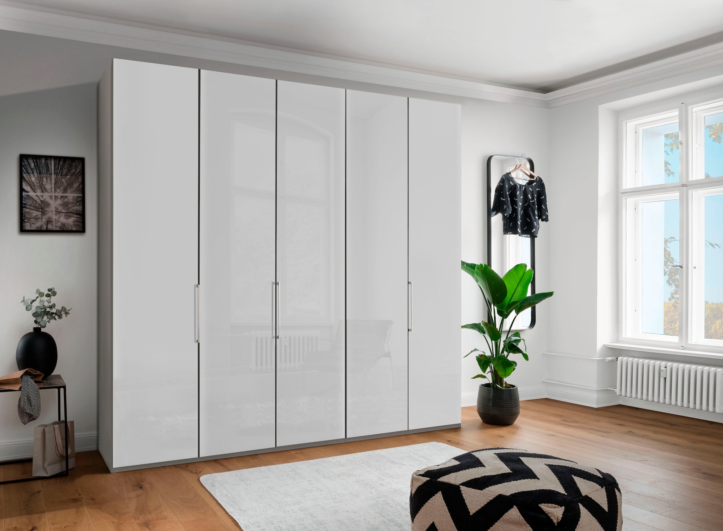 WIEMANN Falttürenschrank »Monaco«, mit Glasfront sowie hochwertige Beschläge
