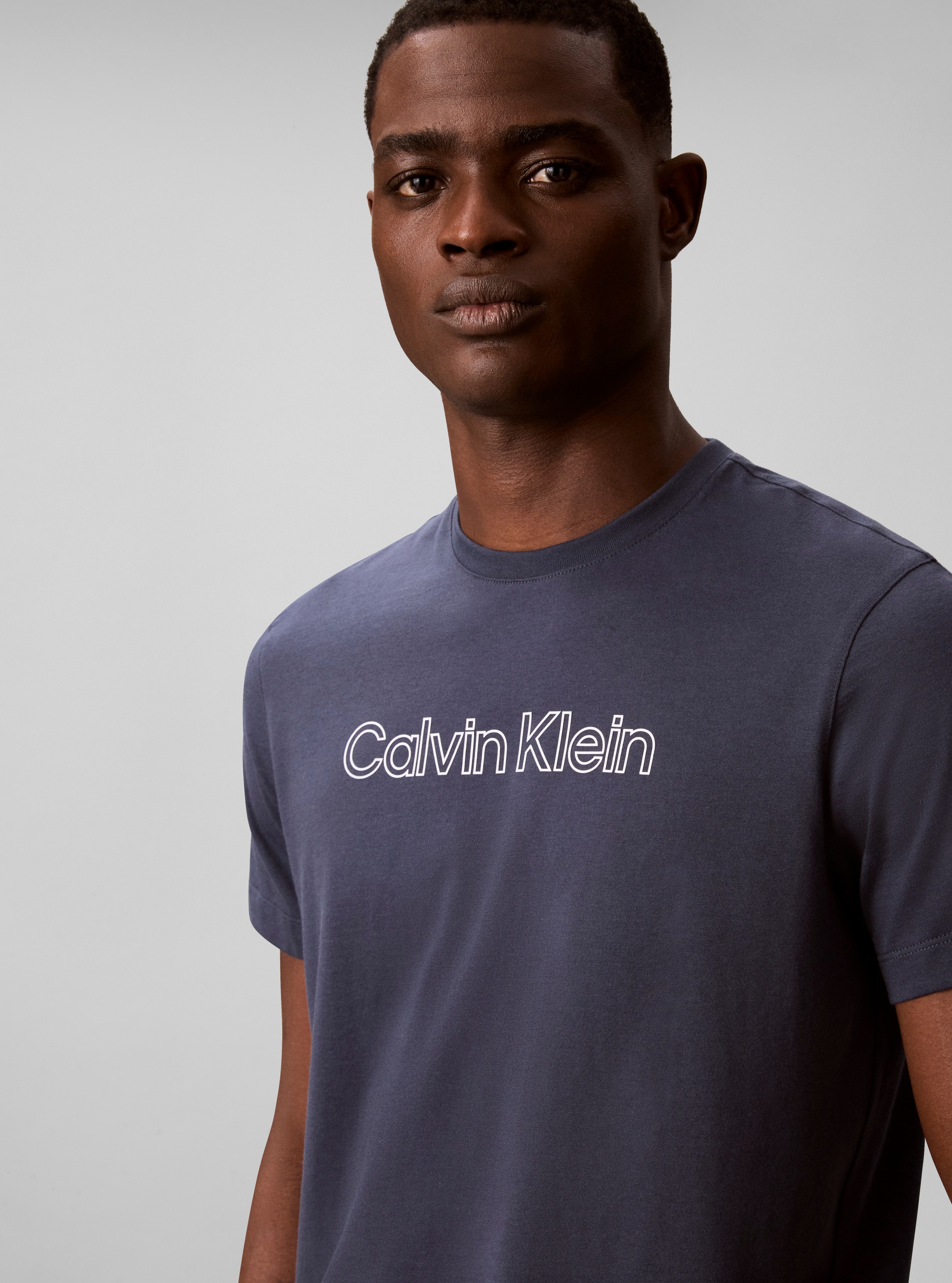 Calvin Klein T-Shirt »LOGO GRAPHIC« Regular fit mit Rundhalsausschnitt