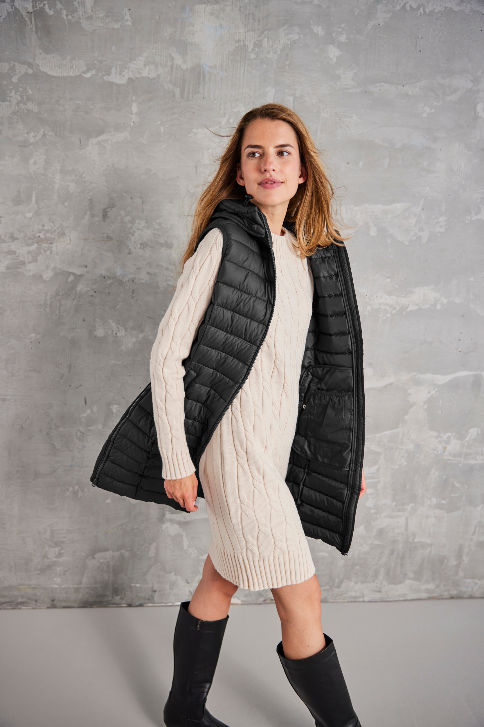 Aniston CASUAL Steppweste mit verstellbarer Kapuze