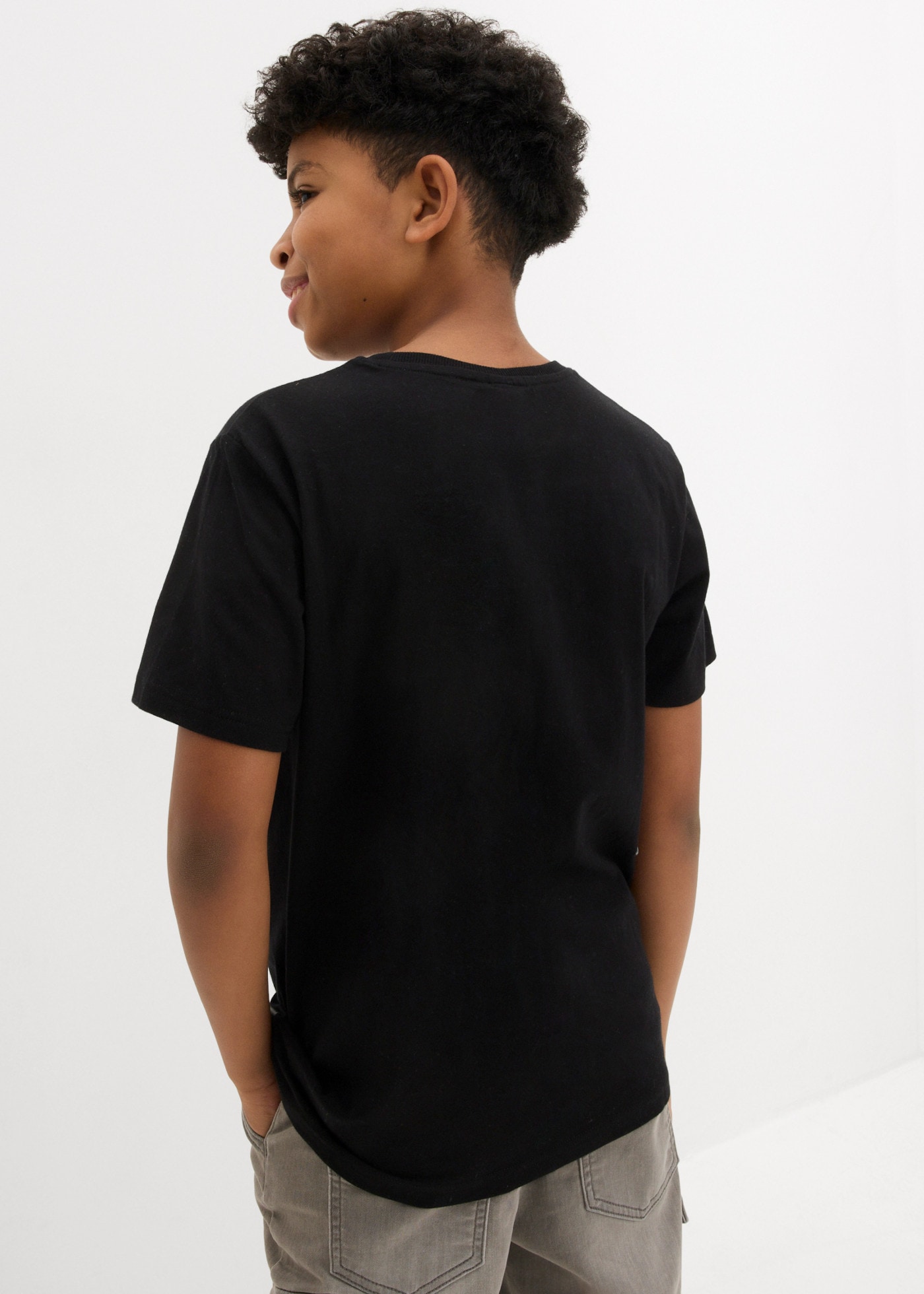 bonprix T-Shirt normale Passform, Kurzarm, mit Rundhalsausschnitt