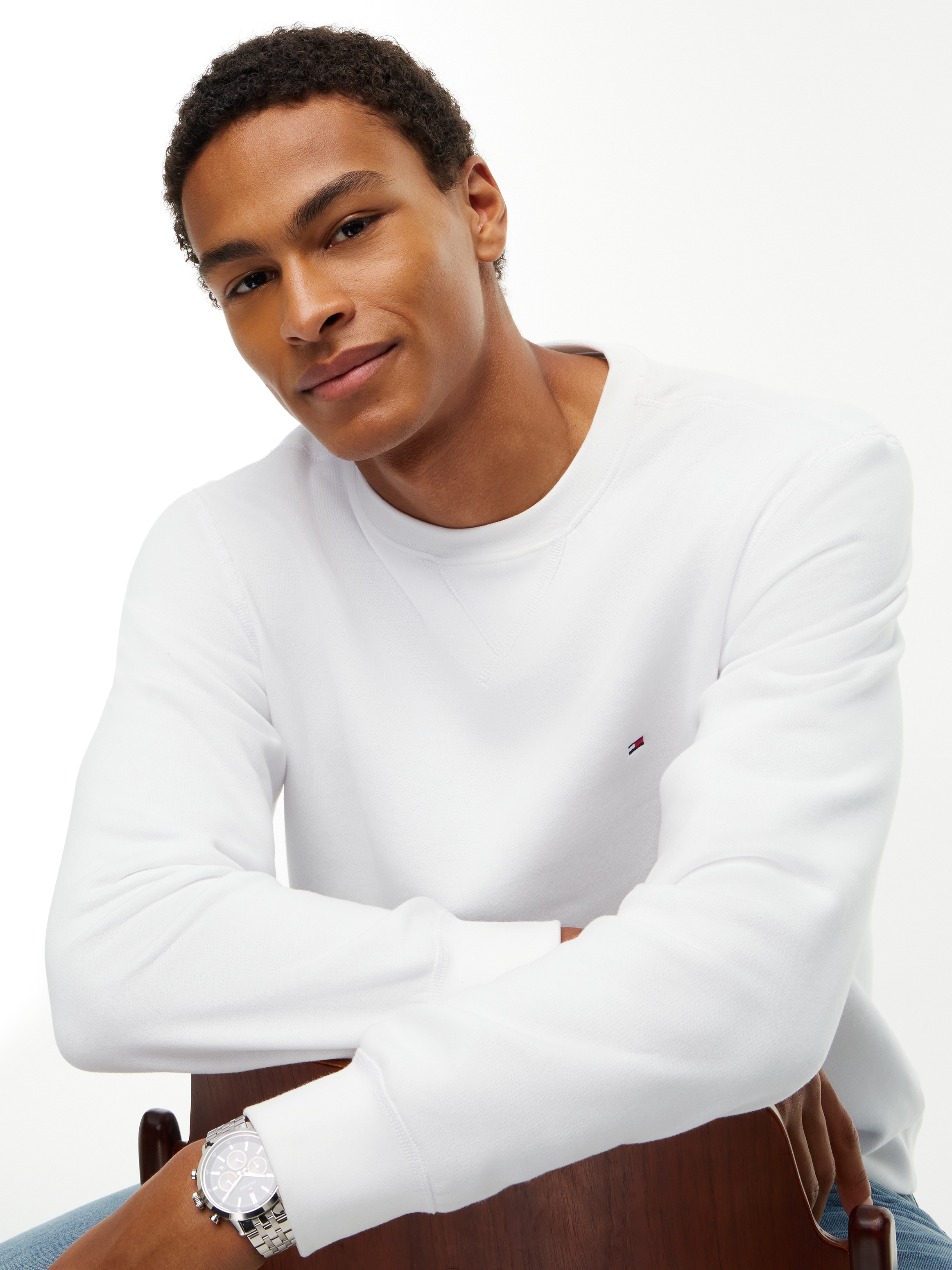 Tommy Hilfiger Sweatshirt »ESSENTIAL FLEECE CREWNECK«, mit Tommy Hilfiger Logostickerei, Regular Fit
