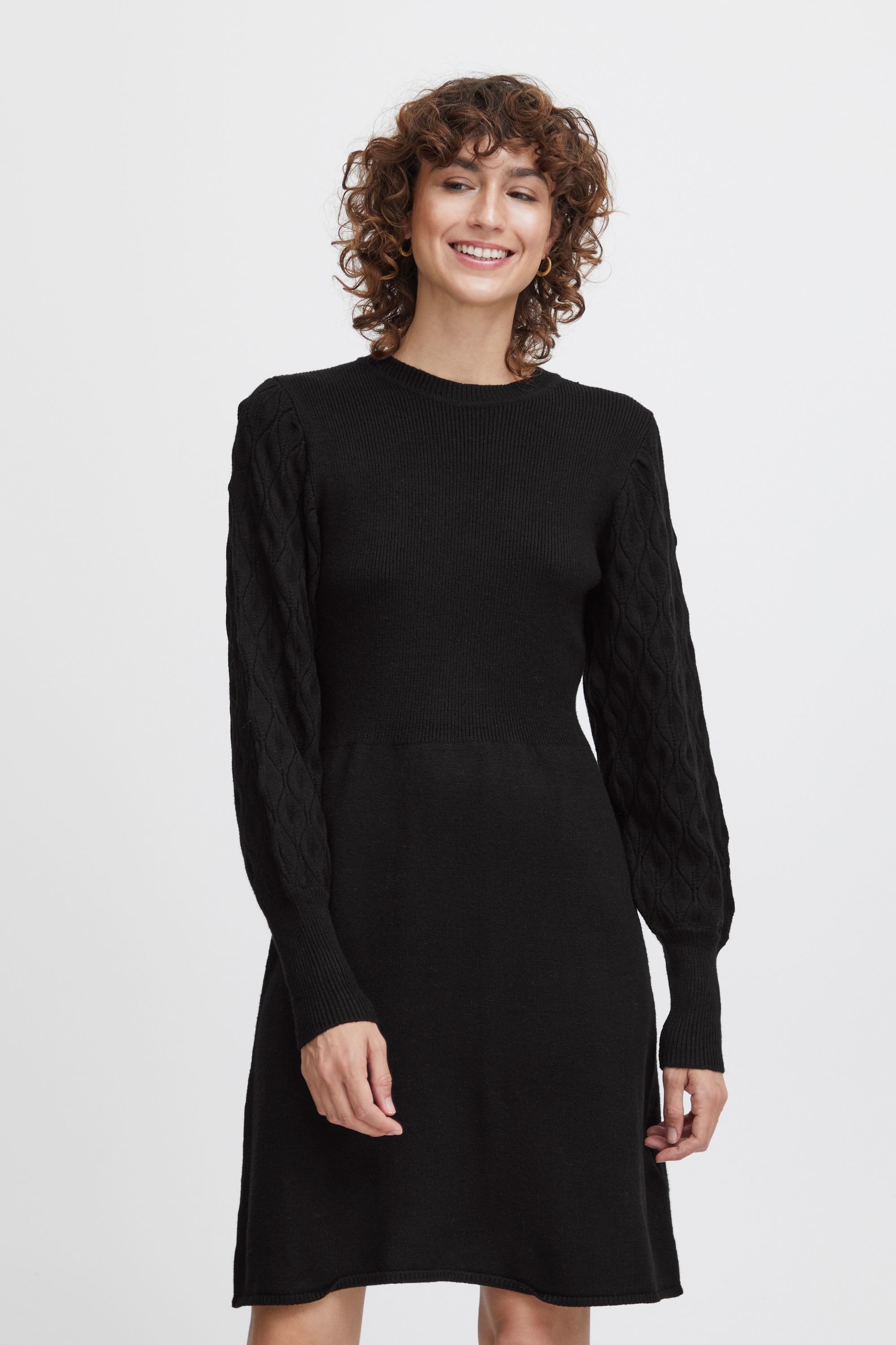 b.young Strickkleid »Strickkleid BYNONINA RIB DRESS 2 -«