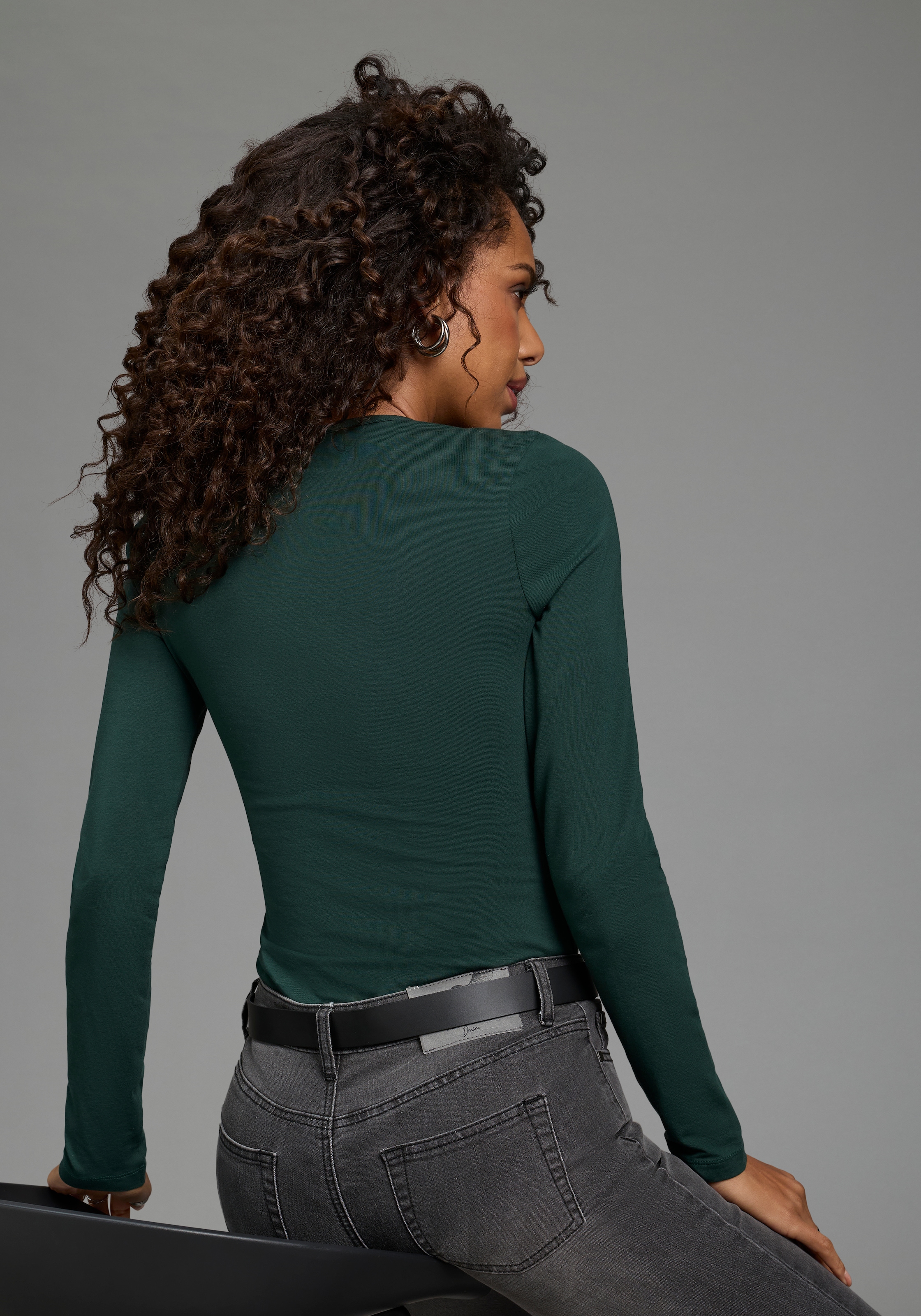 Laura Scott Langarmbody mit V-Ausschnitt, figurbetonte Passform, unifarbenes Design