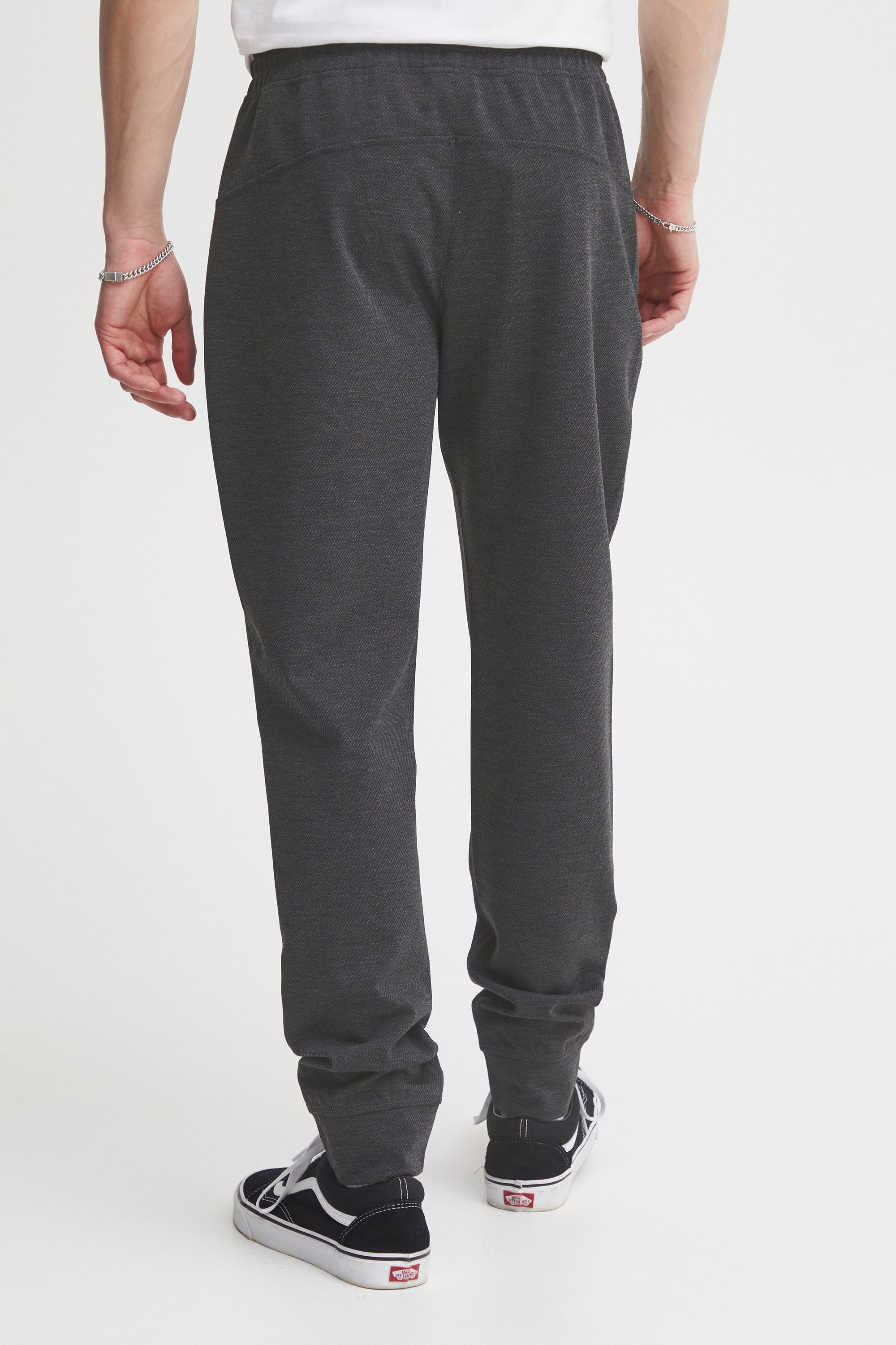 !Solid Sweatpants »Sweatpants SDVinh«
