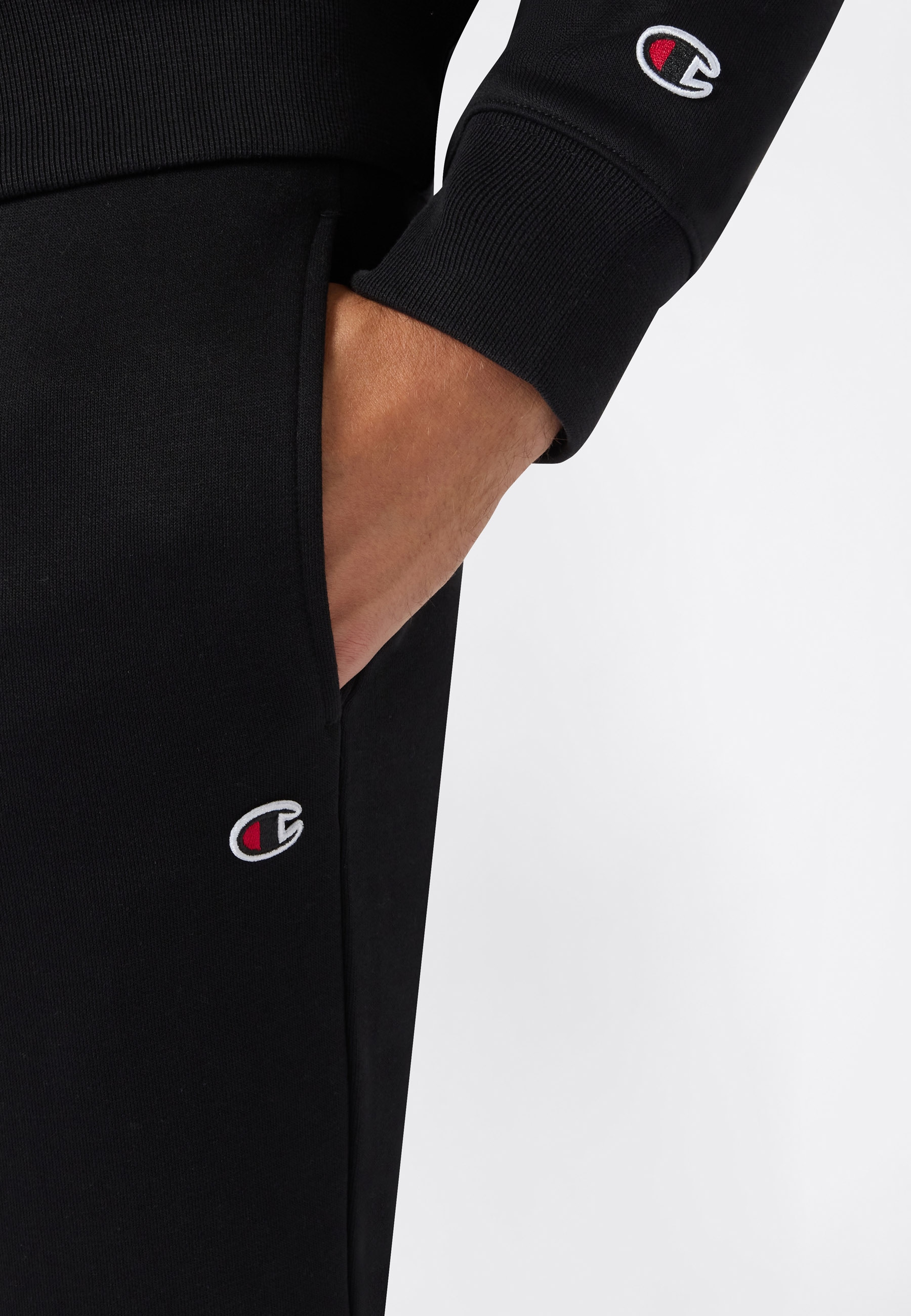 Champion Jogginganzug »SPORTWEAR SWEATSUITS Standard Fit« 2 zweiteiliges Set, auch in großen Größen, aus Baumwolle und Polyester
