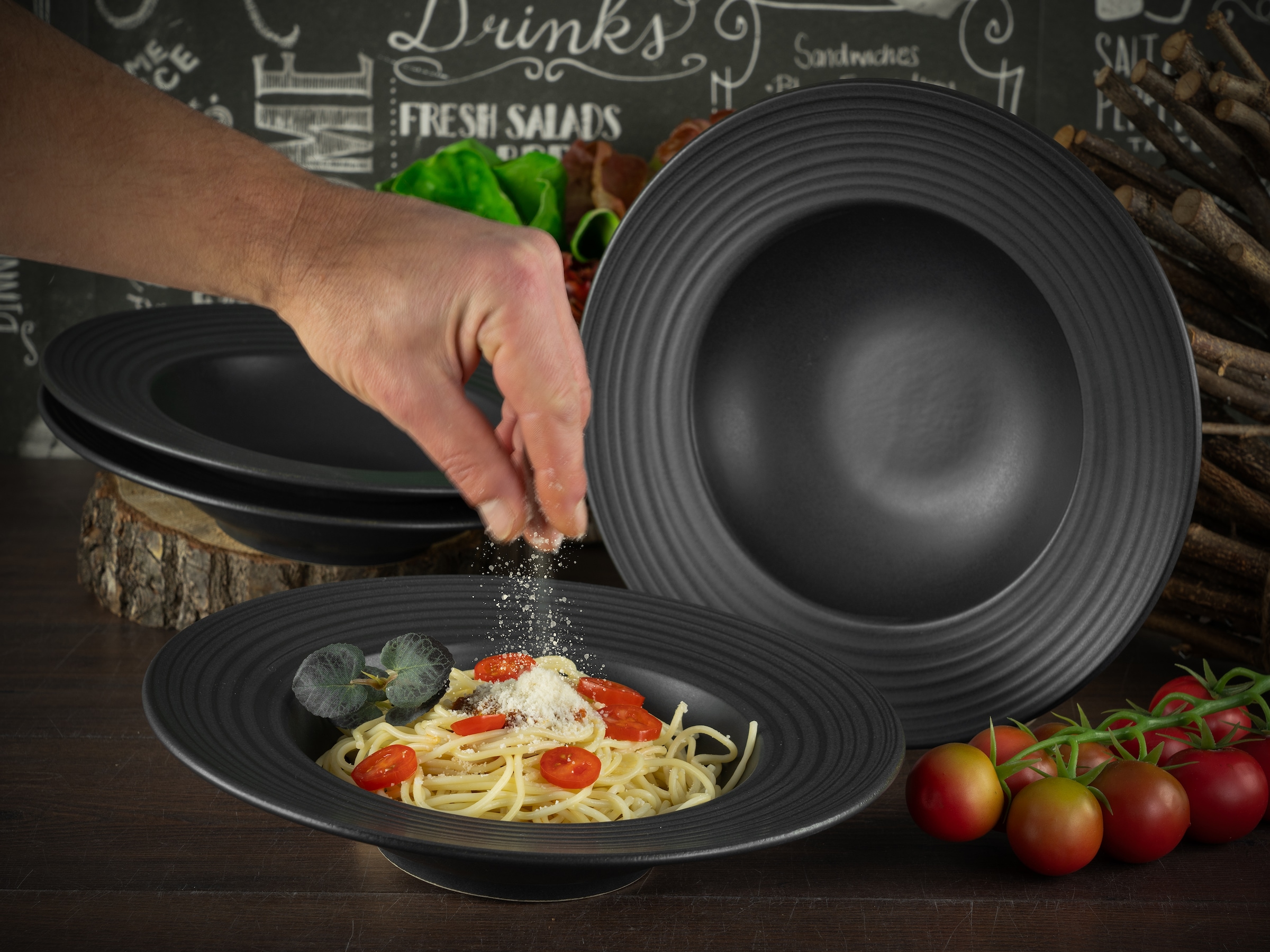 CreaTable Pastateller »Lava Stone Black, Pasta Gourmetteller Set 4-tlg« Seidenmatte Glasur