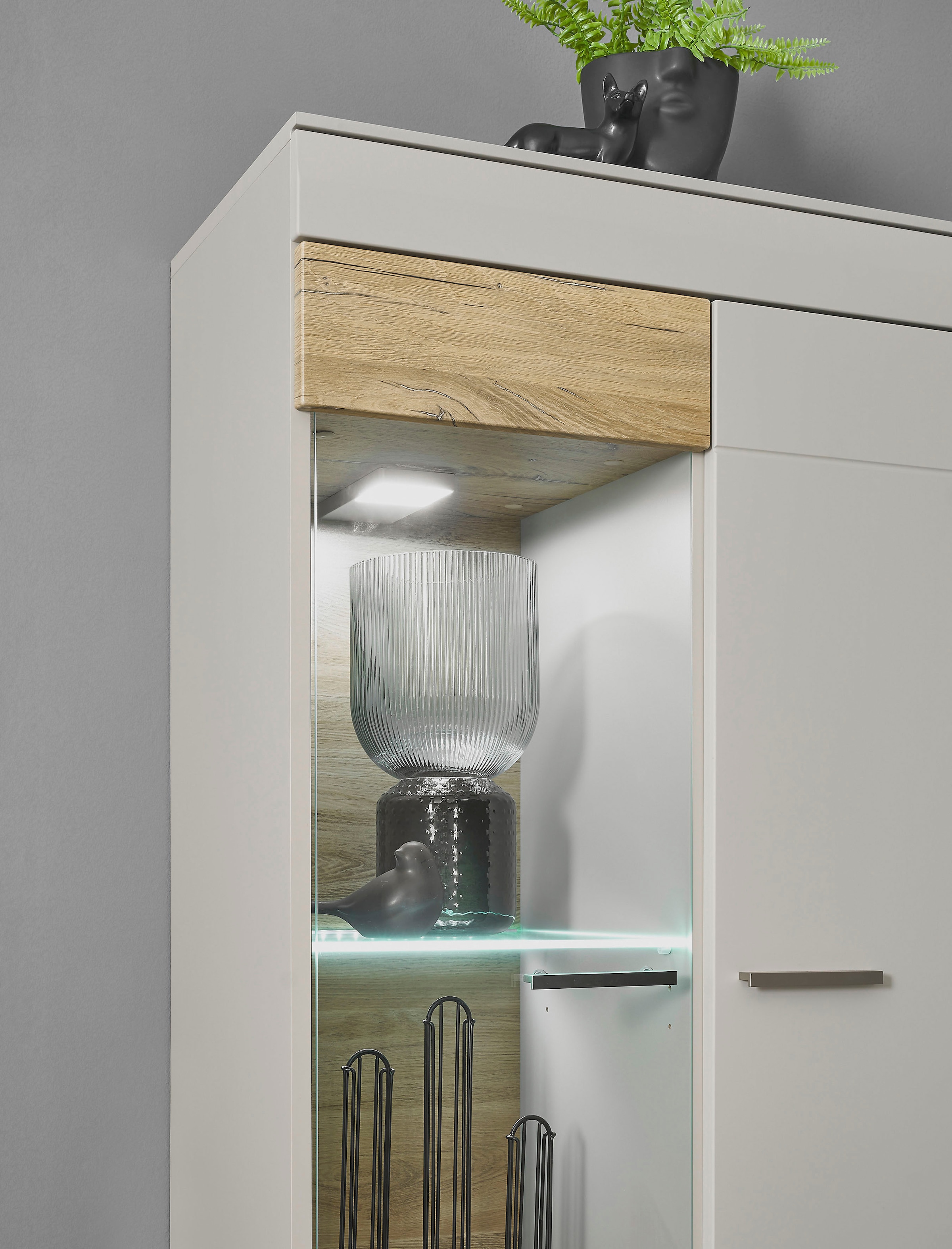 INOSIGN Wohnwand »SCARA«, (5 St.), trendige Farbe mit Applikation Zinneiche Dekor, mit Softclose-Funktion