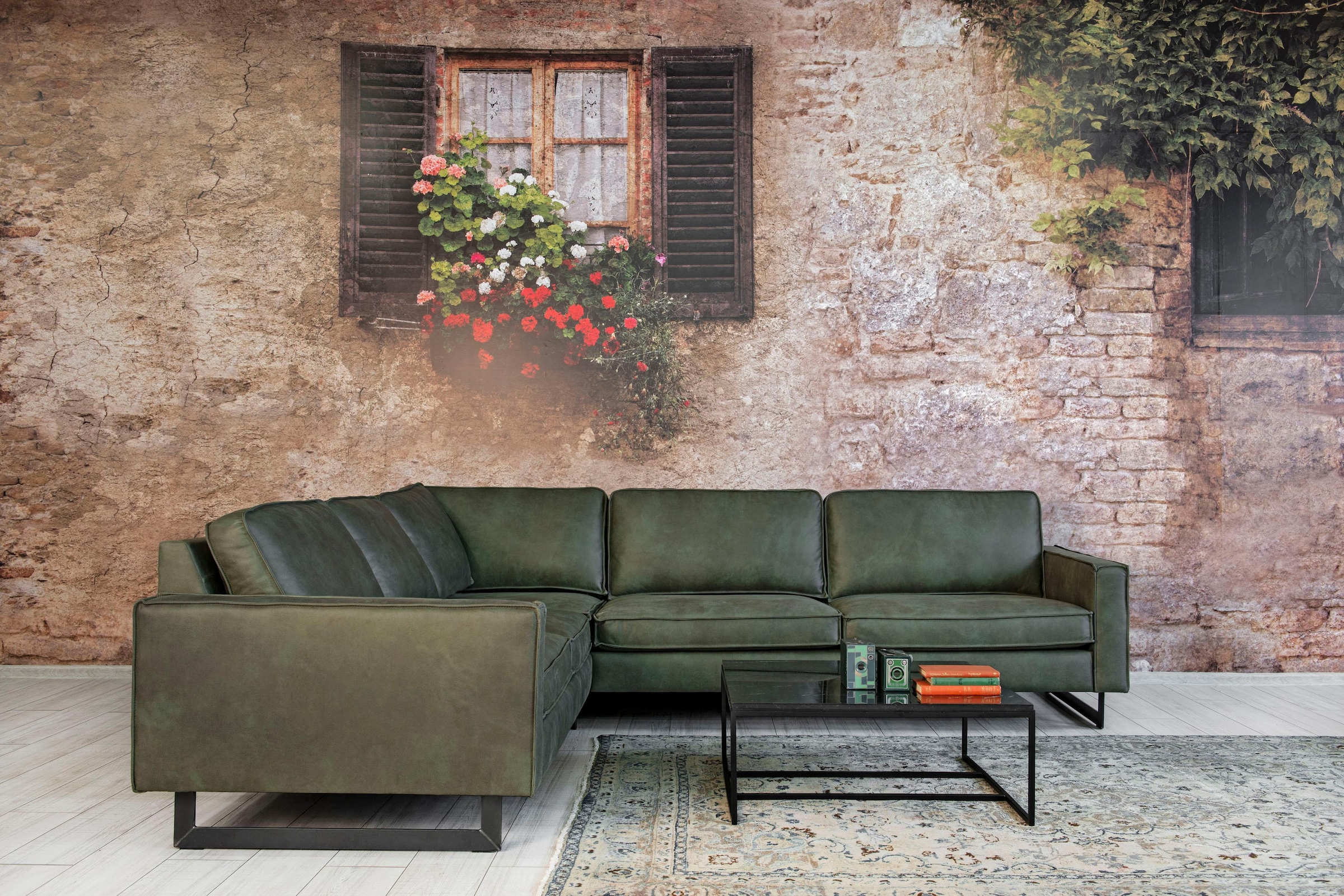 Places of Style Ecksofa »Pinto, 250/290 cm, langer Schenkel, XXL, Ottomane«, Cord, Feincord, Luxus-Microfaser Leder und Chenille