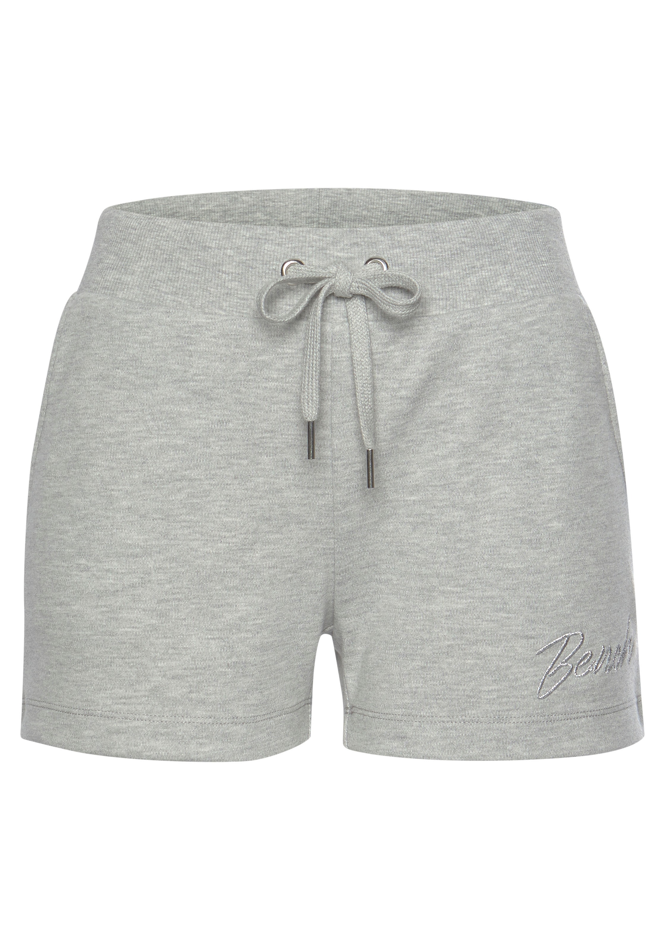 Bench. Loungewear Relaxshorts, mit kleiner glänzenden Logostickerei, Loungeanzug