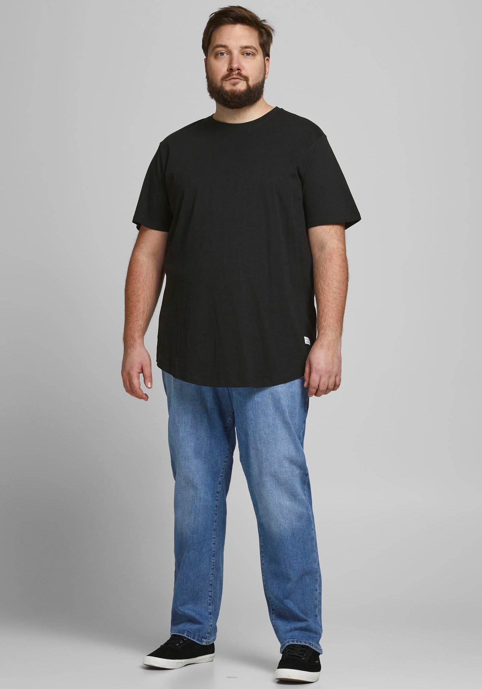 Jack & Jones PlusSize T-Shirt »NOA TEE«, mit abgerundetem Saum, bis Größe 6XL