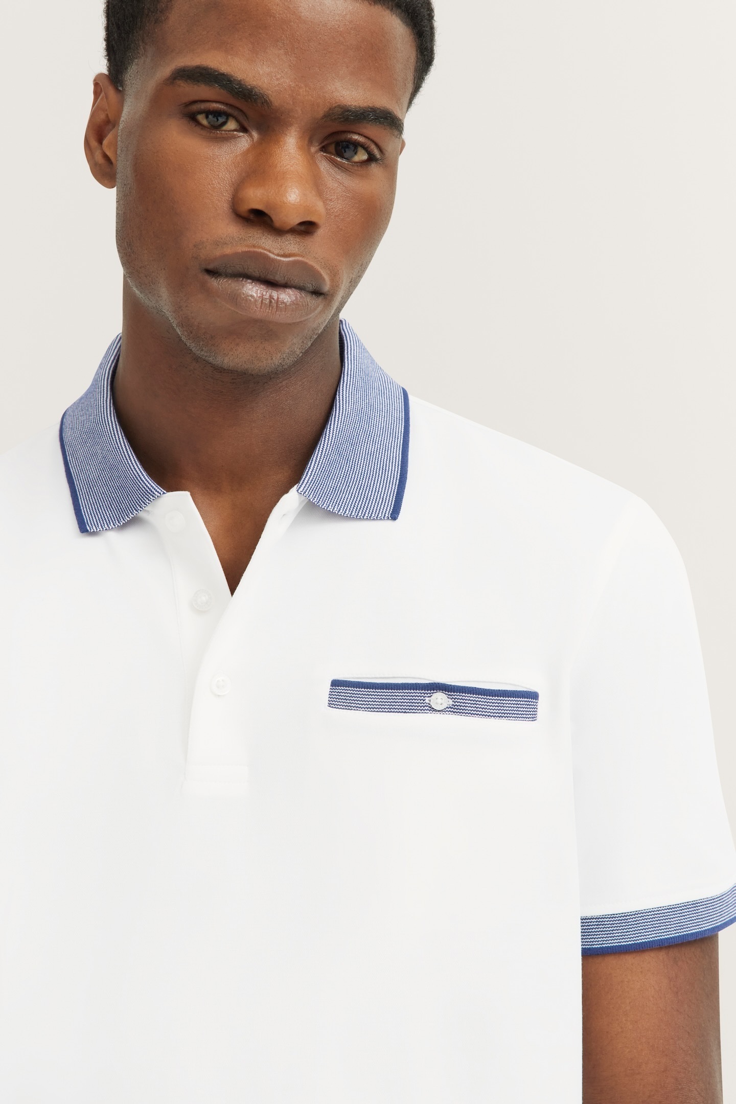 bugatti Poloshirt, mit dezenten Kontraststreifen