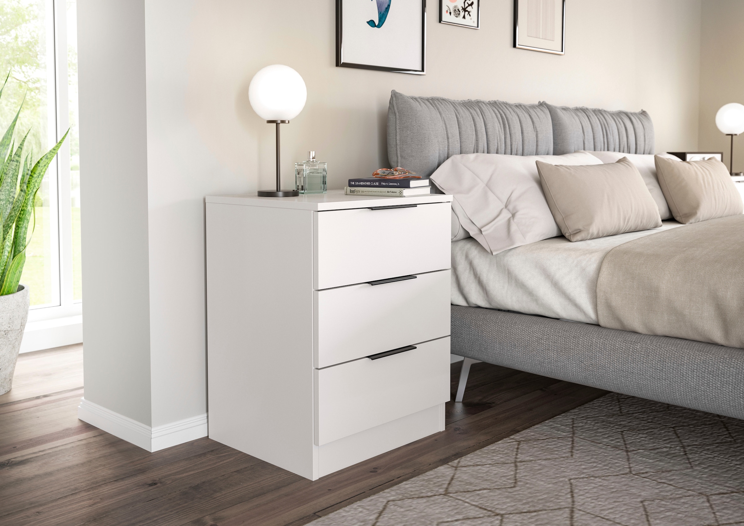 Home affaire Nachtkommode »Skarde 2 Nachttische, jeweils Breite: 45 cm« Set, Sie bekommen 2  Nachttische im Set, 2 Stk. tlg. Skarde, 2er Set Nachtkommode, 3 Schubkästen, weiß