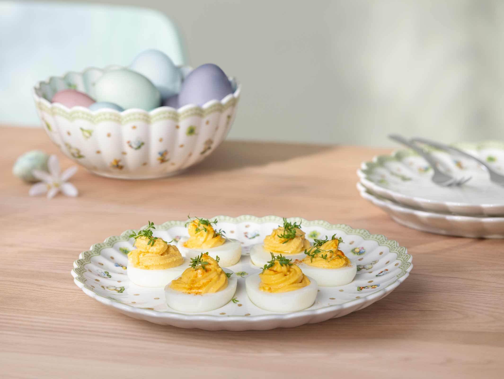 Villeroy & Boch Eierbecher »Eierteller Easter Delight ø 24,2 cm grün« Mikrowellengeeignet