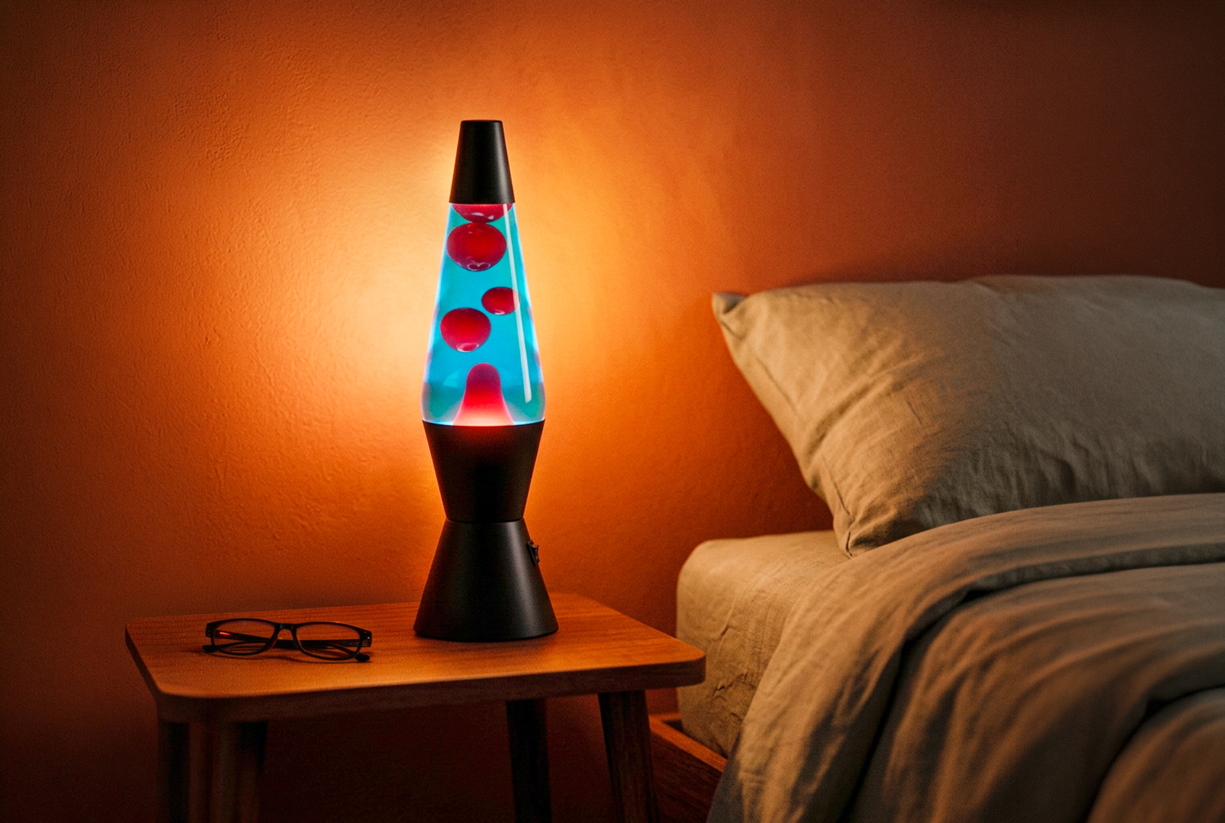 EGLO LED Tischleuchte »LAVA« LED-Modul 1 Stk. LED Lavalampe Lava, Deko Lampe Wassersäule, Retro Lavaleuchte