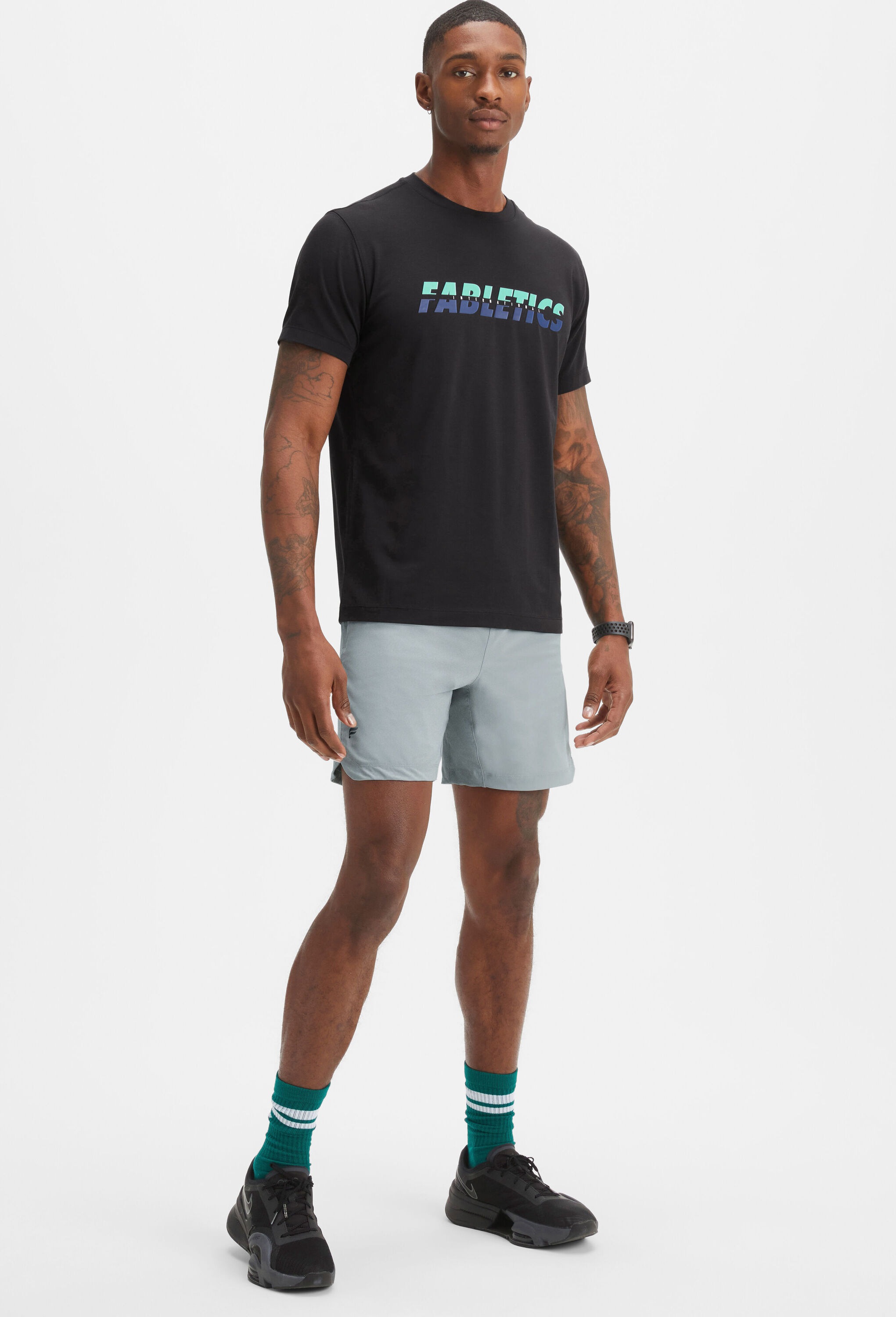 Fabletics Trainingshose »Fabletics Shorts The One Short 13cm«  mit Reißverschlusstaschen