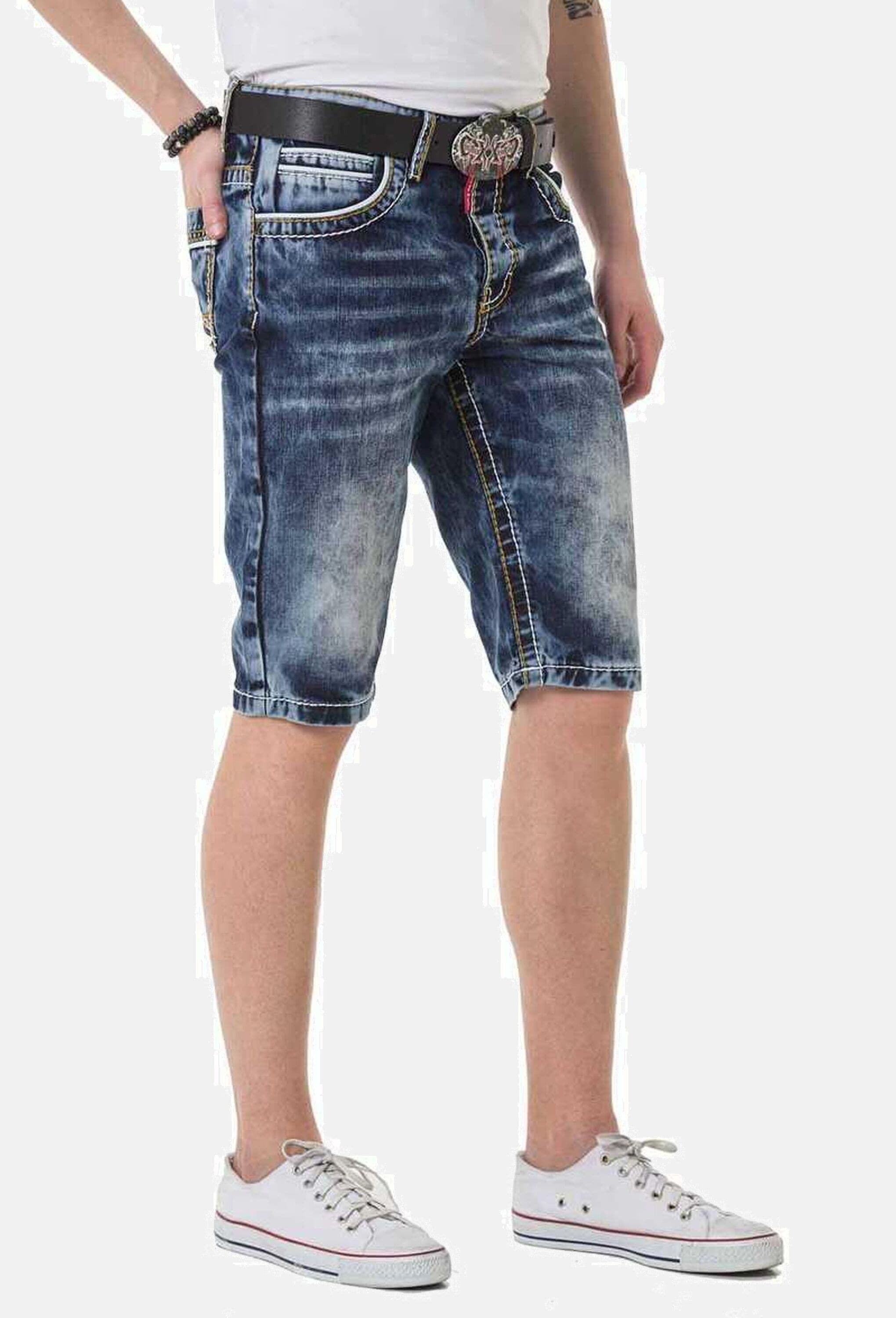 Cipo & Baxx Jeansbermudas »Cipo & Baxx Bermuda & Short« mit stylishen Kontrastnähten, CK268