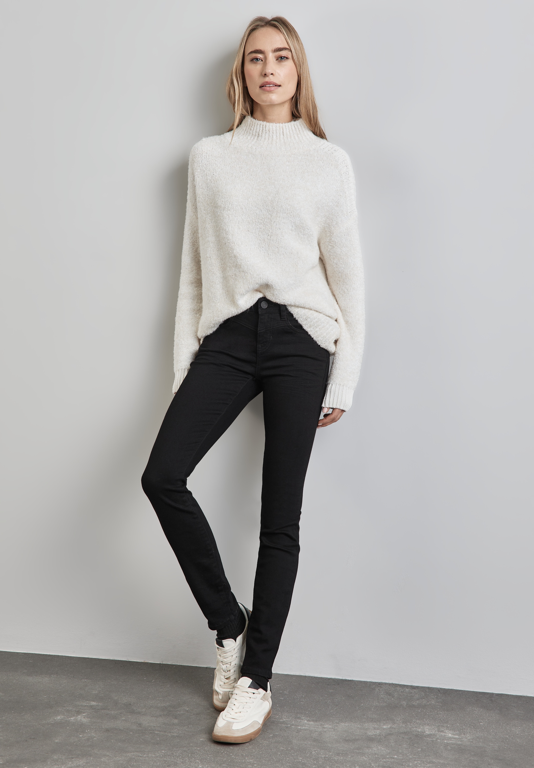 STREET ONE Slim-fit-Jeans »Style YORK«, im Five-Pocket Style