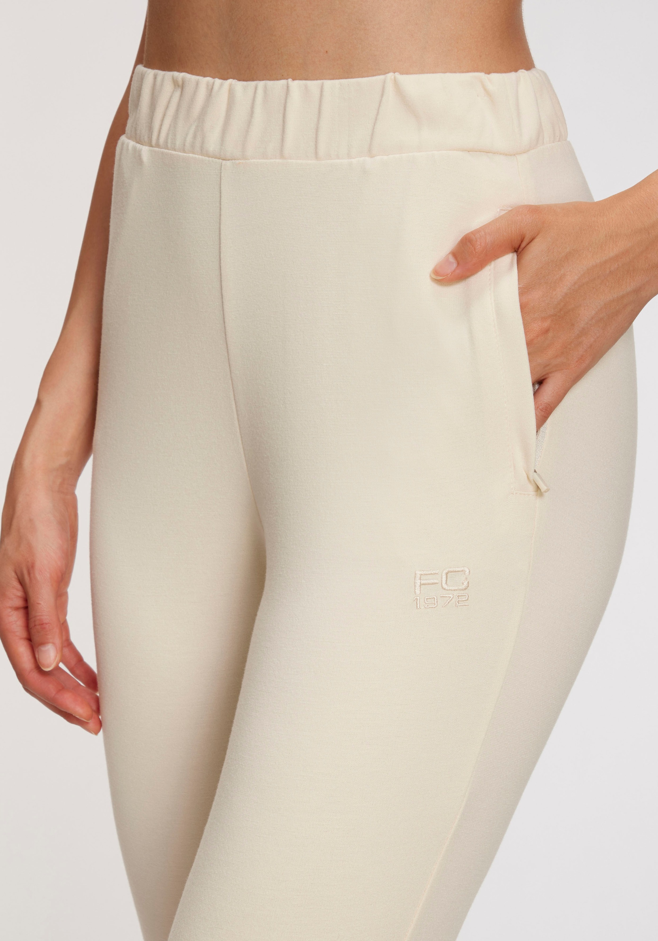 French Connection Loungepants, schmale sportive Form, weich fließend