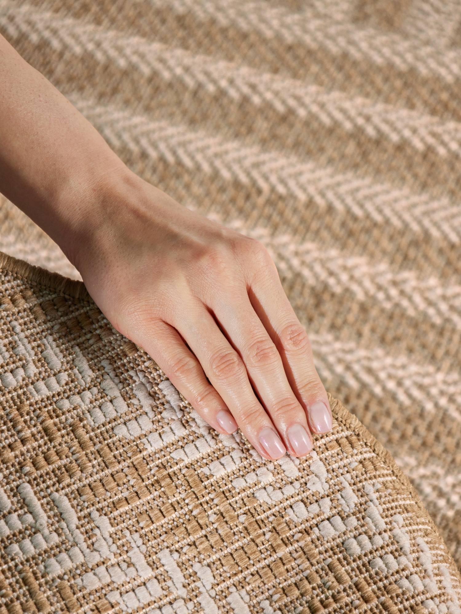 Ted Baker Teppich »Woodfield , Wendeteppich« oval 8 mm Höhe Designteppich, Wetterfest, Pflegeleicht, Modern, Wohnzimmer, Terrasse