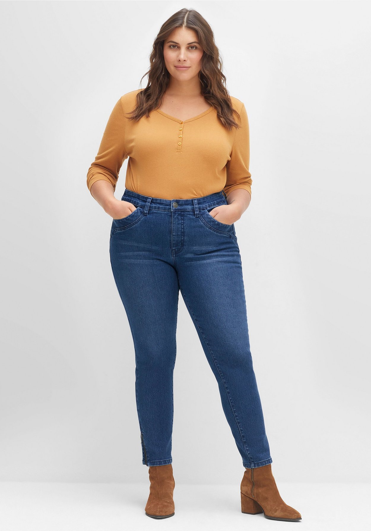 Sheego Stretch-Jeans »7/8-Jeans mit Zippern am Saumabschluss«