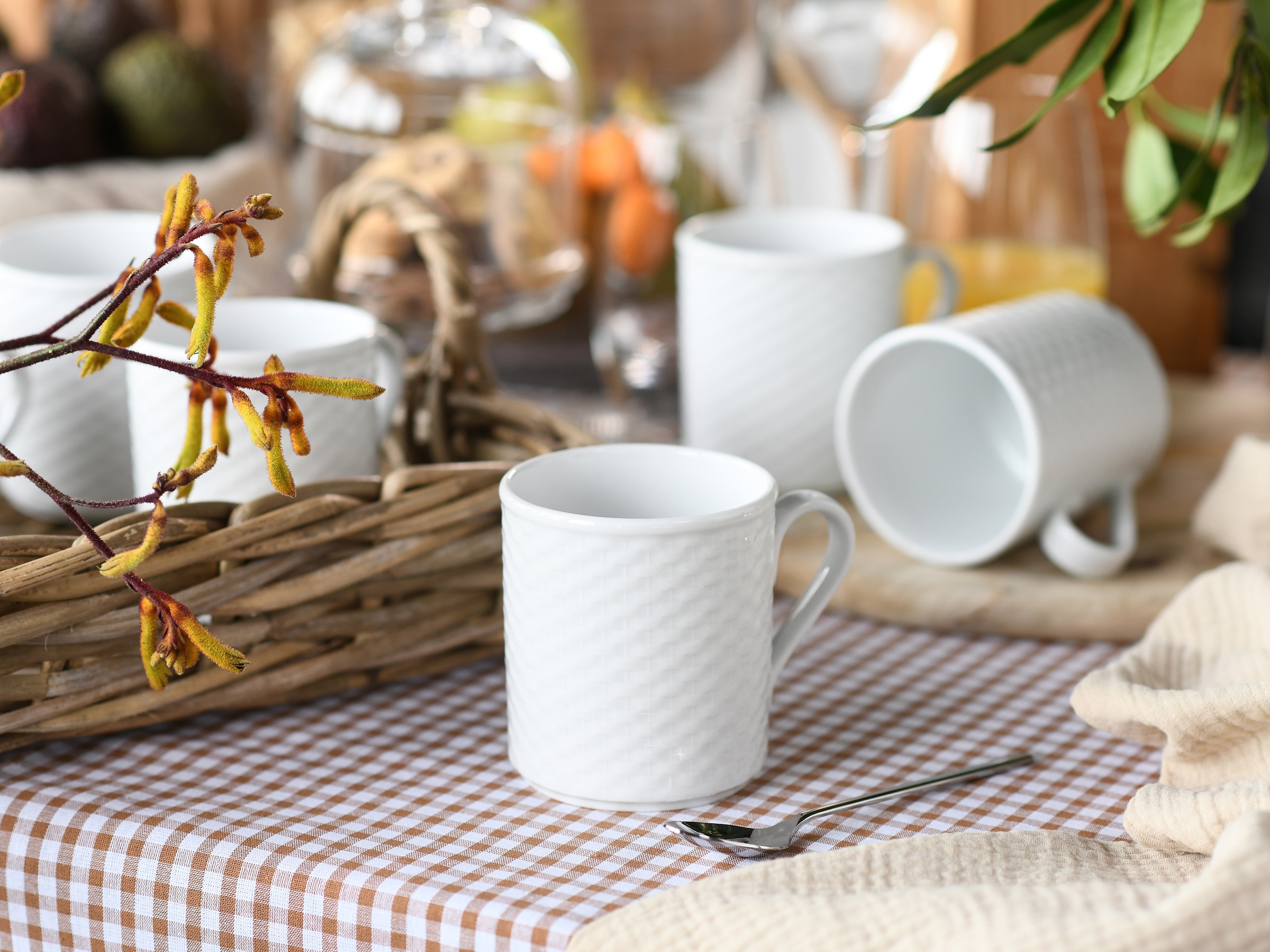 CreaTable Becher »Polo Weiss, Kaffeebecher 6-tlg« Strahlendes Weiß, Klassischer Manufakturstil, Ausdrucksstarkes Relief