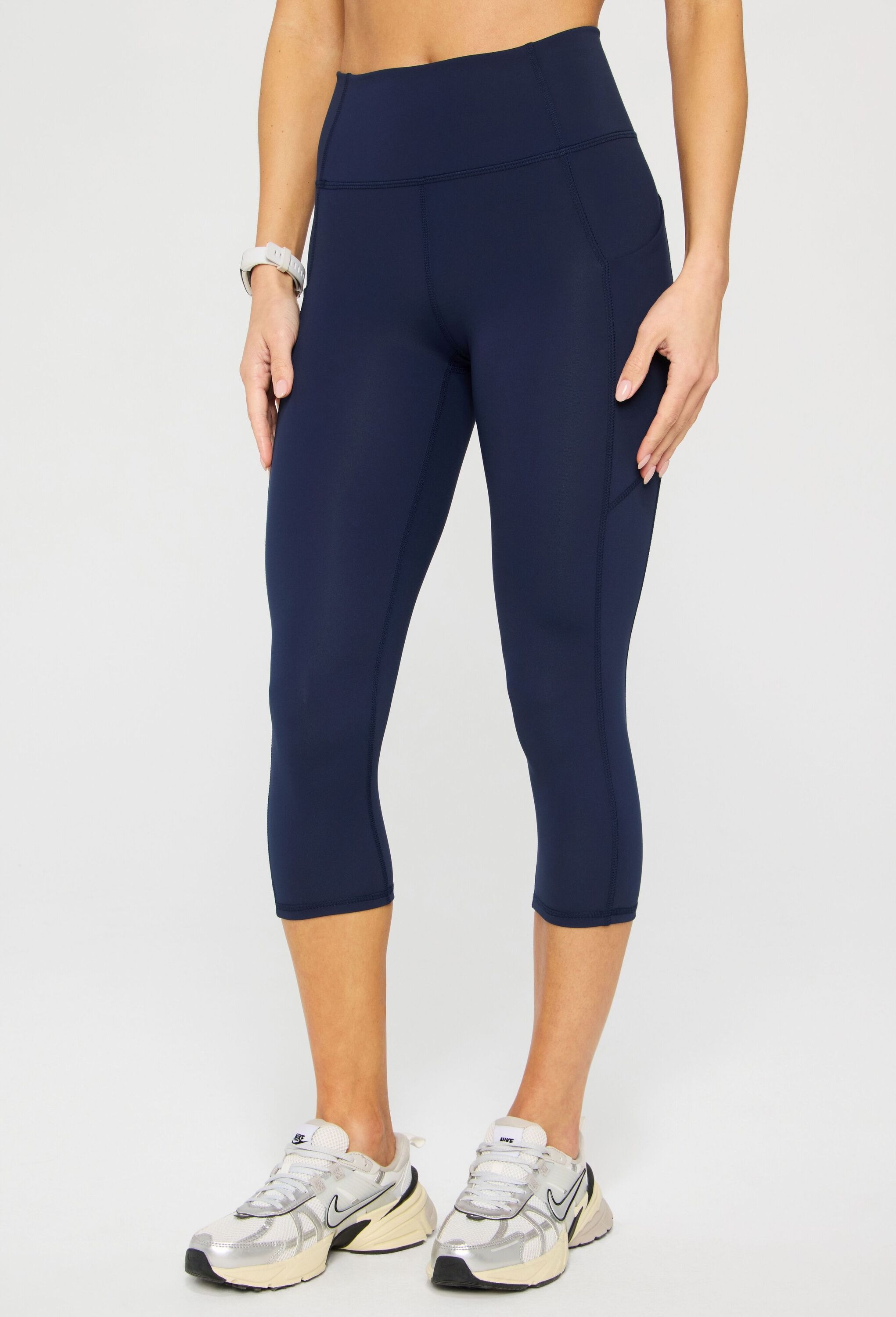 Fabletics Leggings »Fabletics Hose OASIS HIGH-WAISTED CAPRI«  aus weichem Material