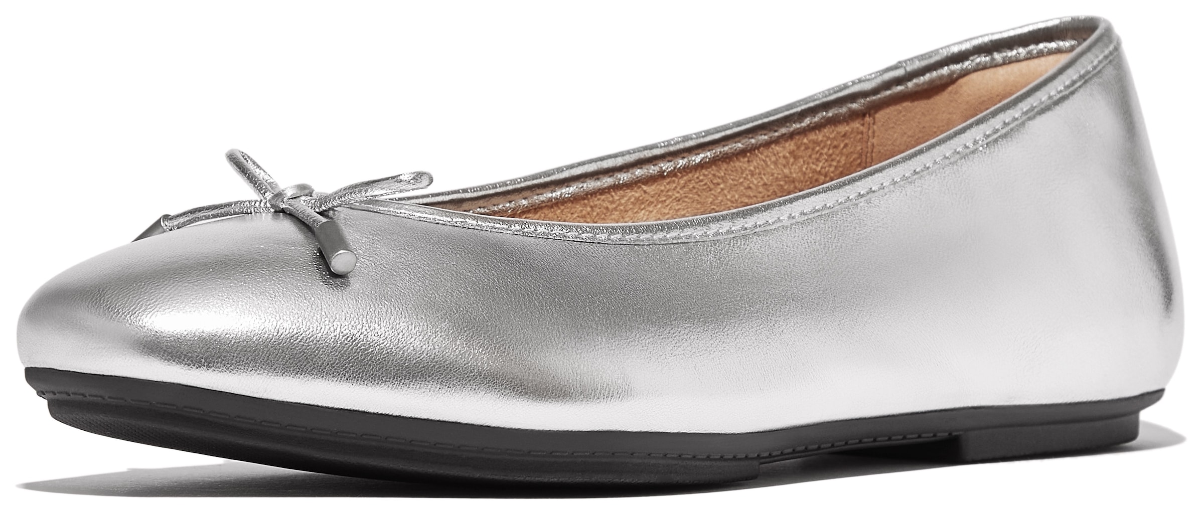 Fitflop Ballerina »Delicato Bow«, Loafer, Halbschuh, Slipper im Metallic Look, schmale Form