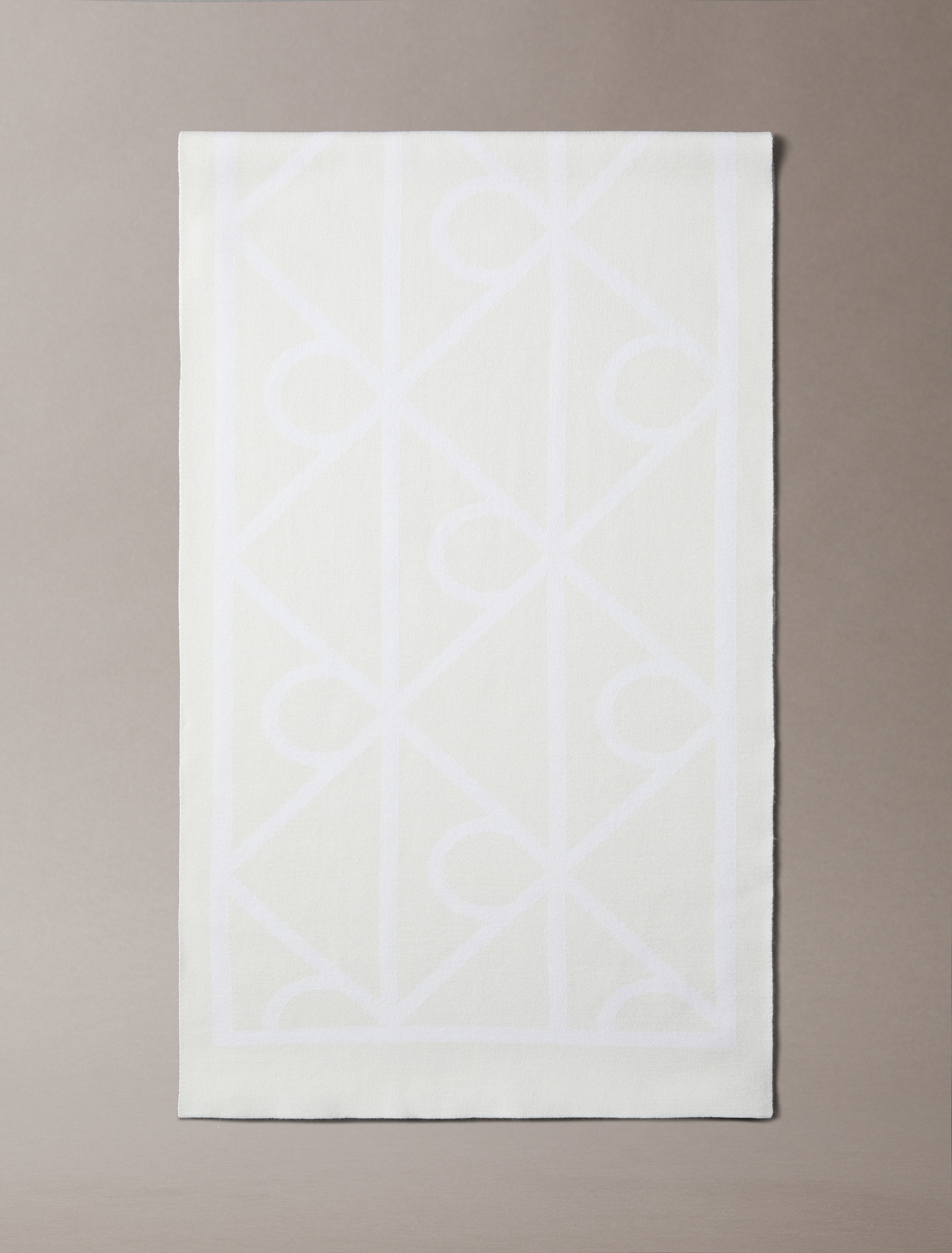 Calvin Klein Modetuch »AOP JCQ FINE RIB SCARF« Perfekt für den Alltag