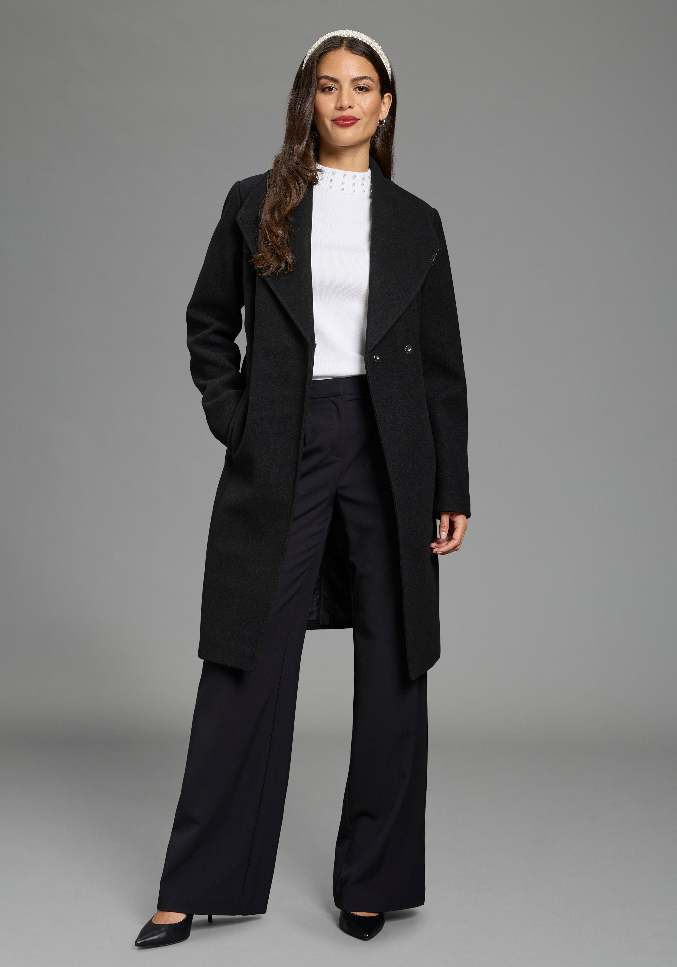 Melrose Rollkragenpullover mit eleganten Perlen am Kragen