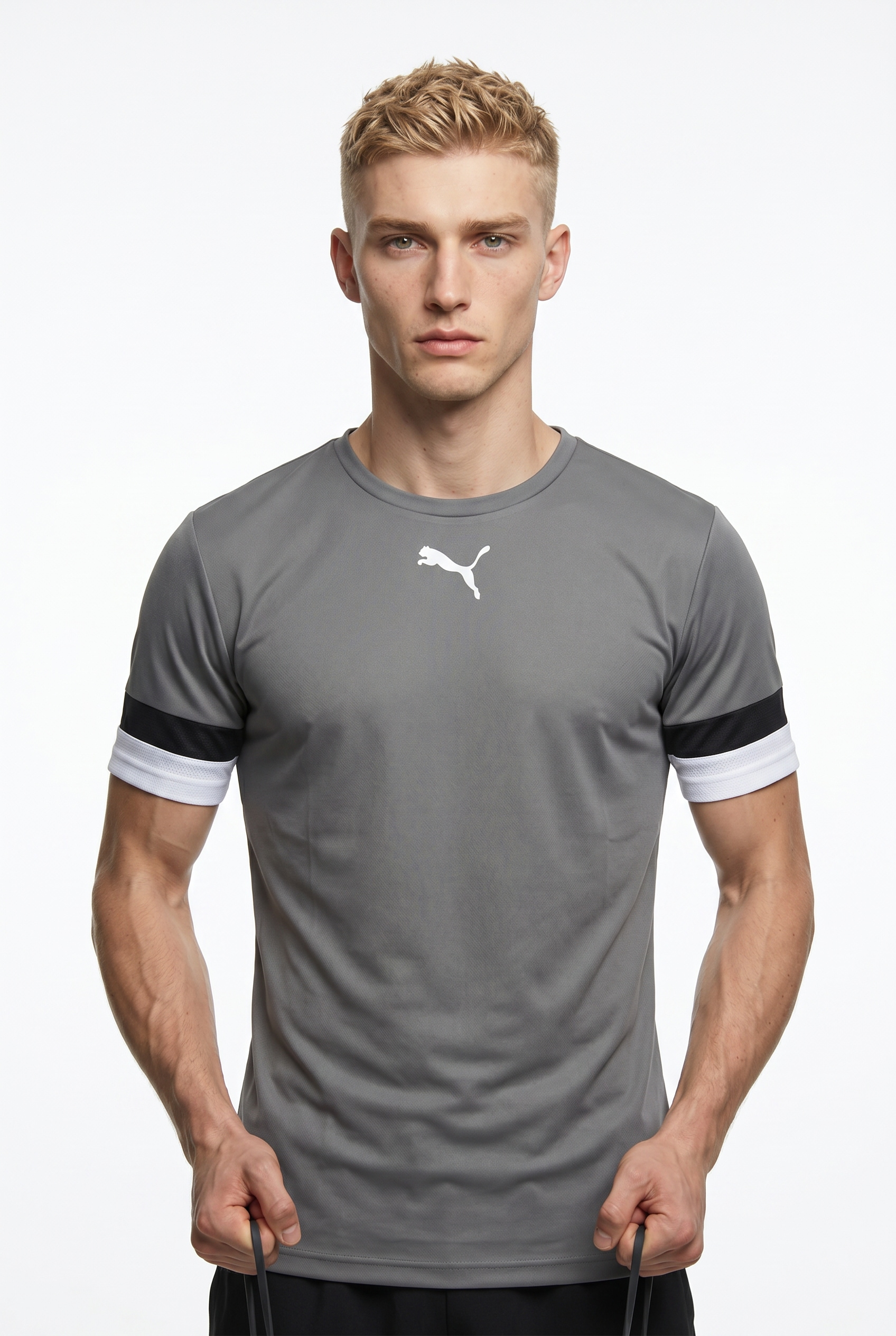 PUMA Fußballtrikot »TEAMRISE JERSEY« Regular Fit, mit Rundhalsausschnitt, mit Mesh-Details an den Ärmeln