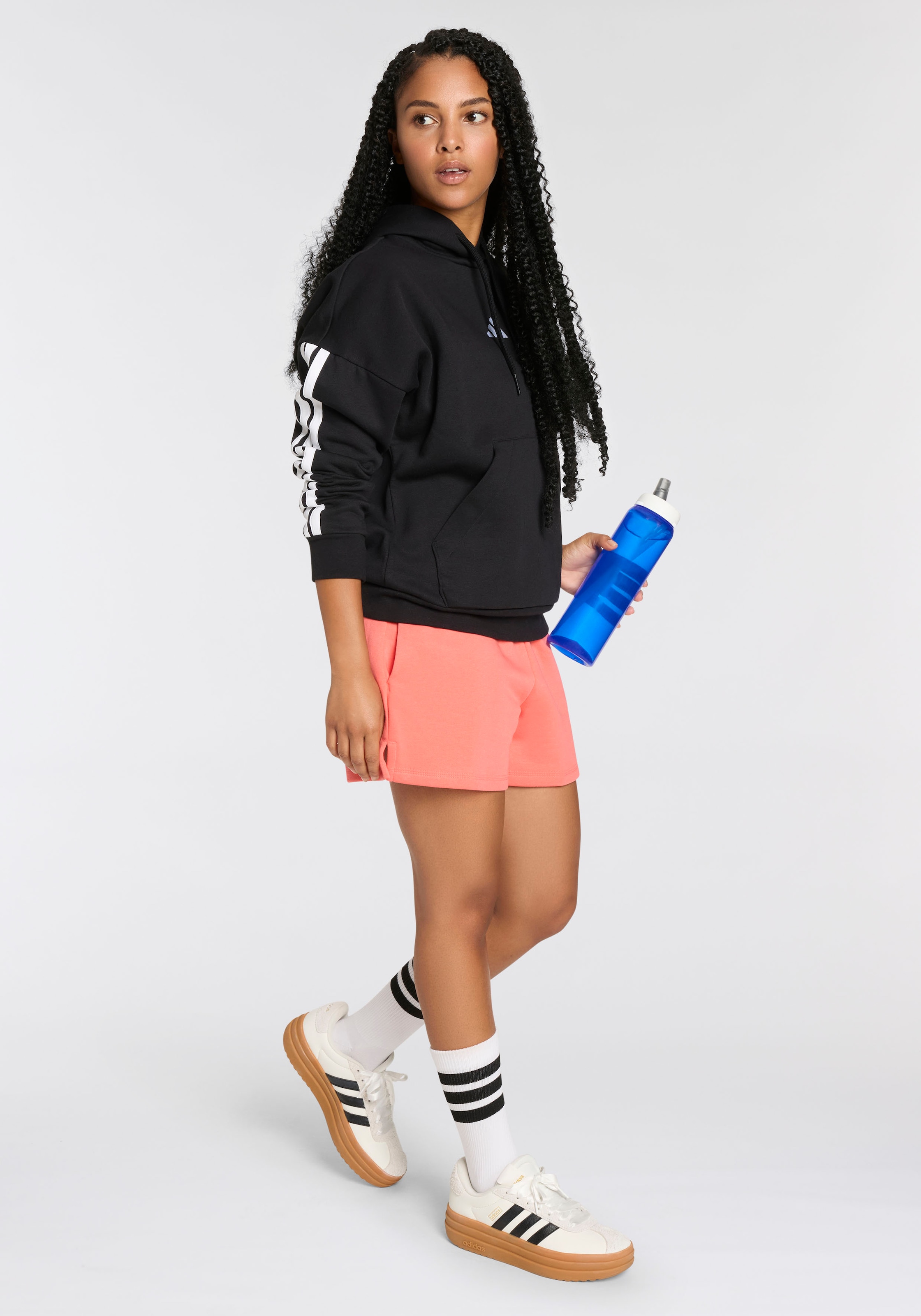 adidas Sportswear Shorts »ESSENTIALS SMALL LOGO FEELCOZY«