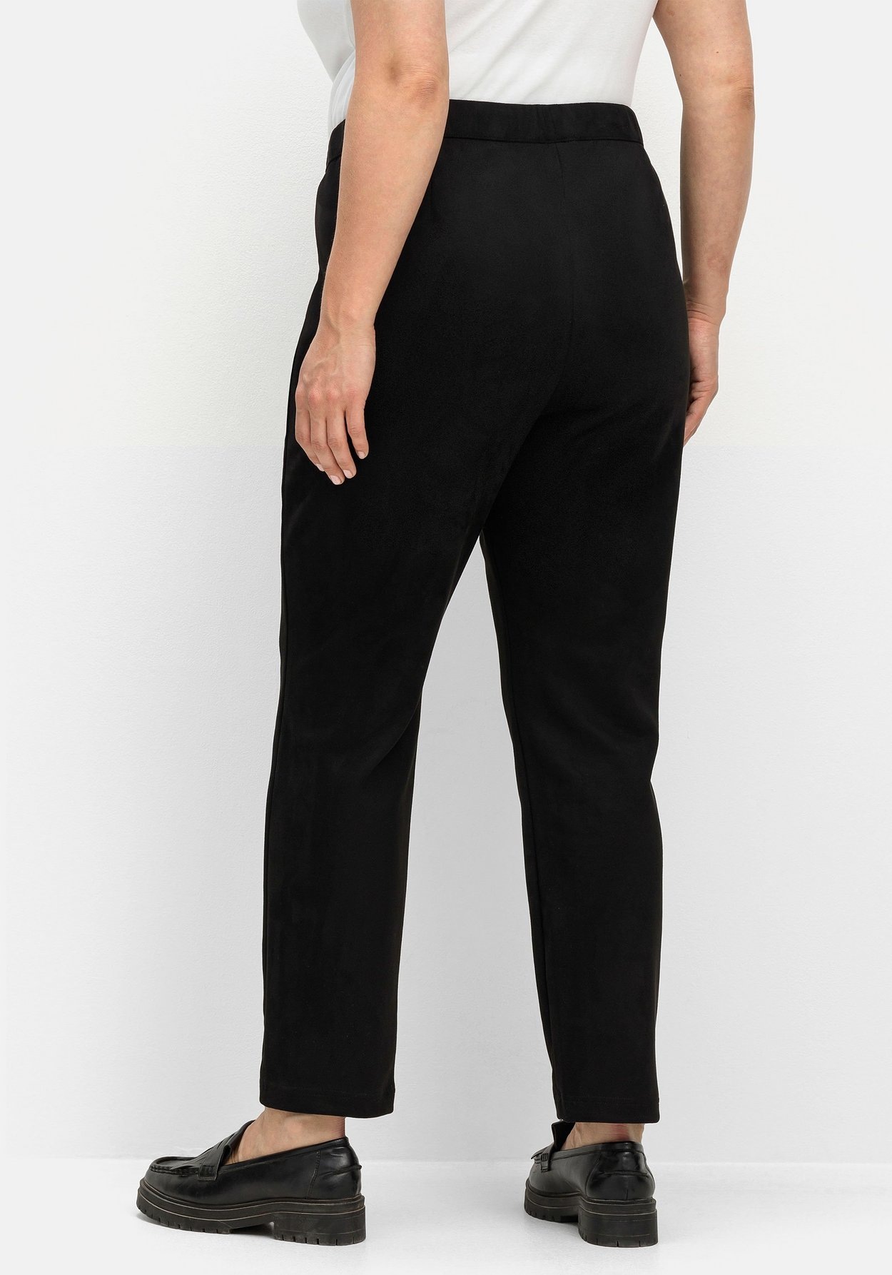 Sheego Schlupfhose »Schmale Hose in Velourslederoptik«