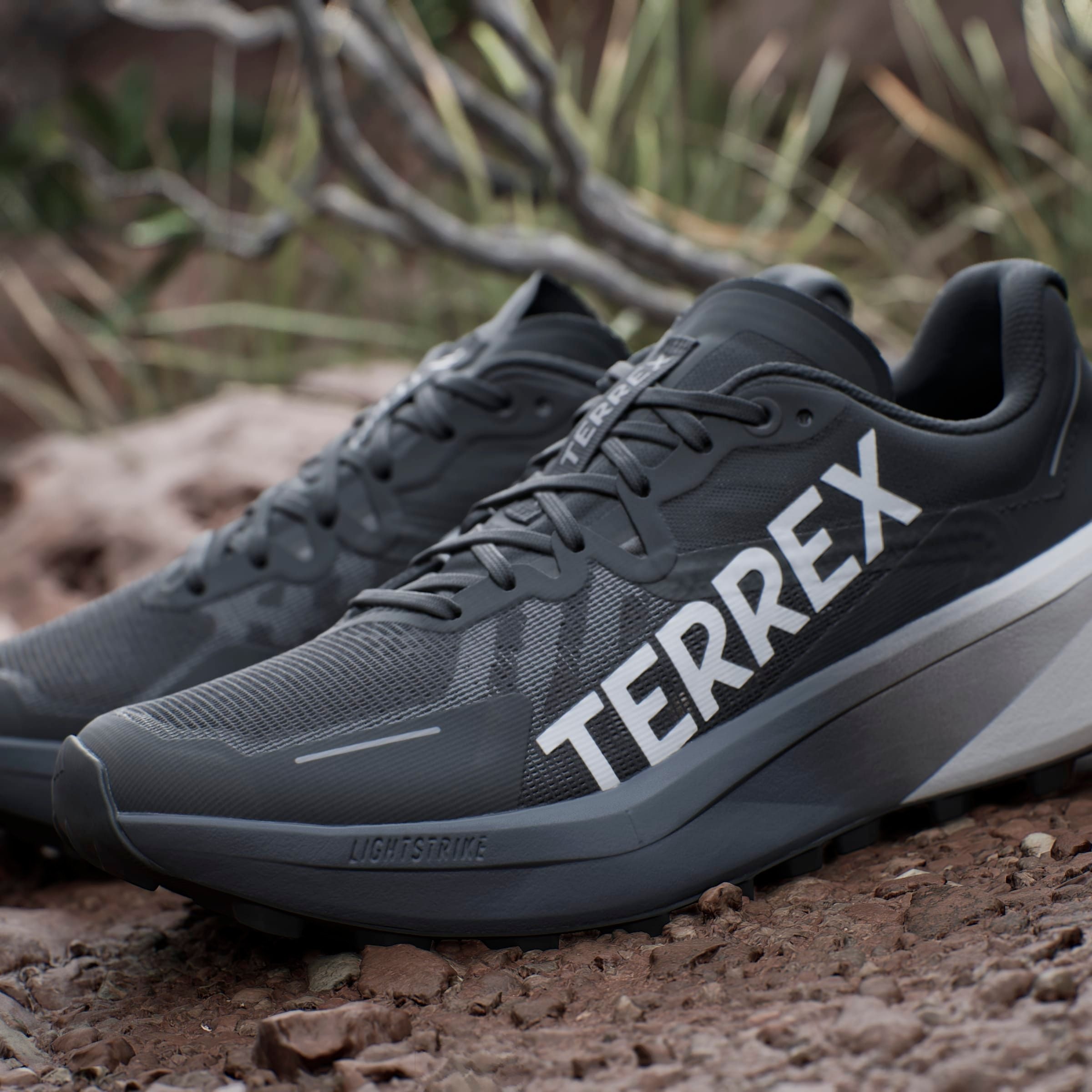 adidas TERREX Trailrunningschuh »TERREX AGRAVIC 3 TRAILRUNNING«, Trail-Runningschuhe
