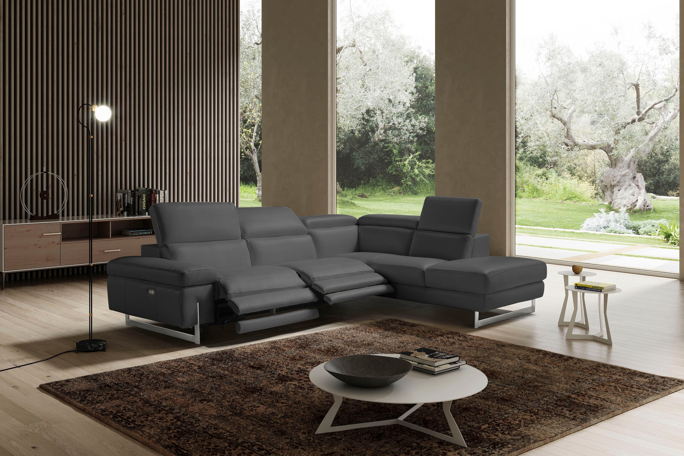 Egoitaliano Ecksofa »Candice, elegant, edel und bequem, erstklassiger Sitzkomfort, L-Form«, inkl. 2 elektrischer Relaxfunktionen, Bedienung über Taste an Armlehne