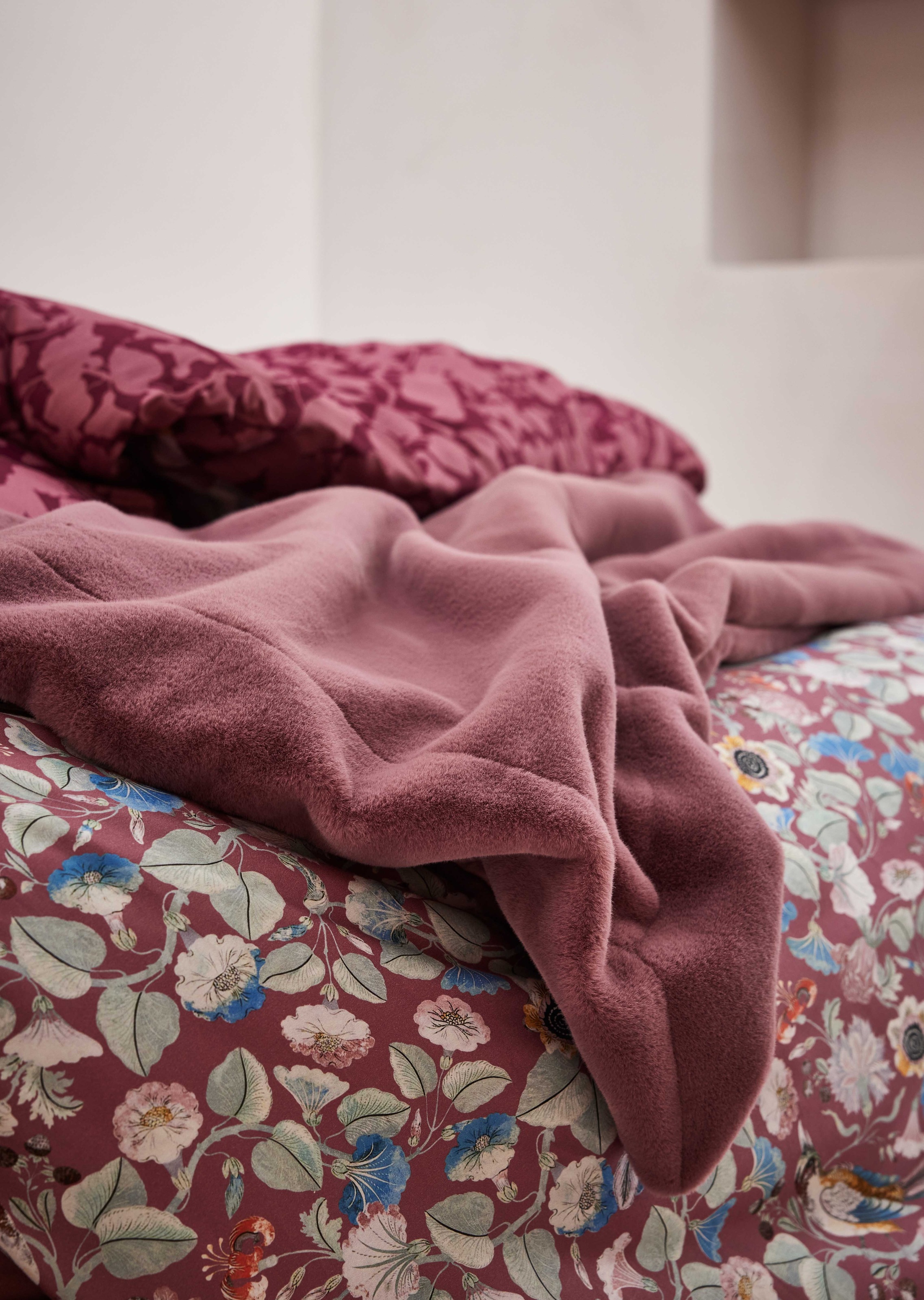 Essenza Wendebettwäsche »Aleste, 100% Bio-Baumwollsatin« 2 Stk. tlg.