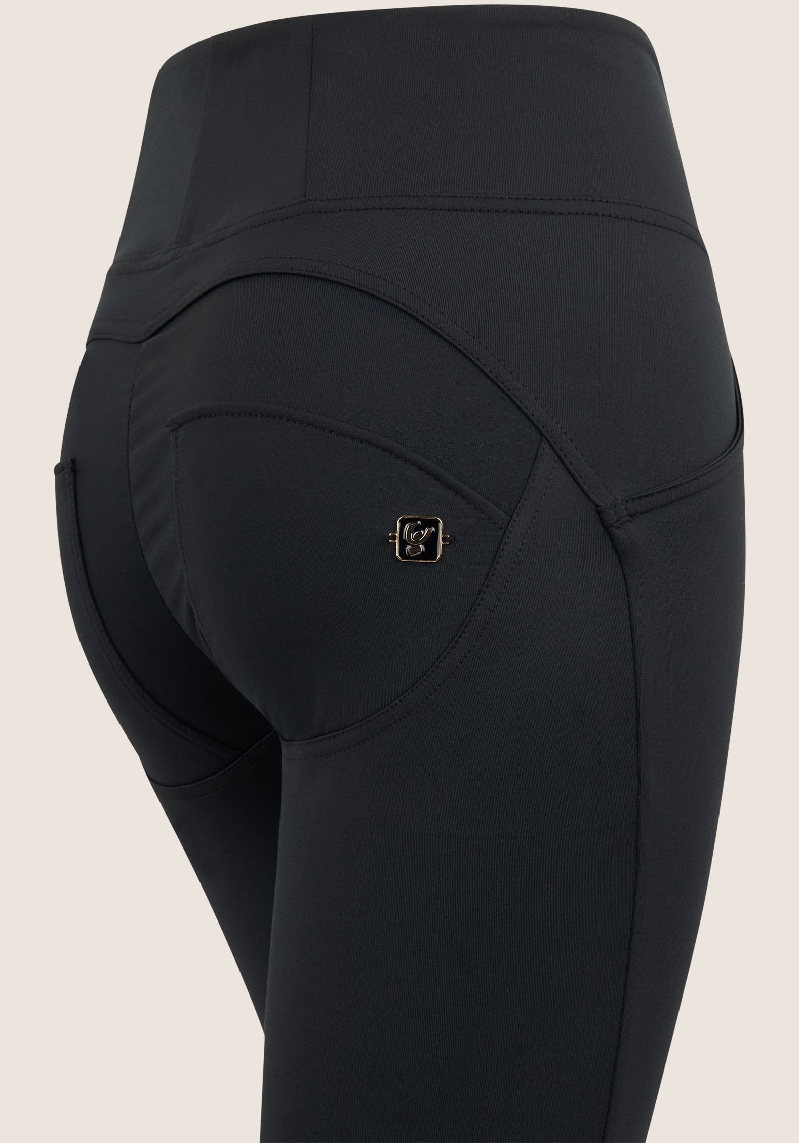 Freddy Leggings »WRUP SUPERSKINNY HIGHWAIST«, mit Lifting & Shaping Effekt