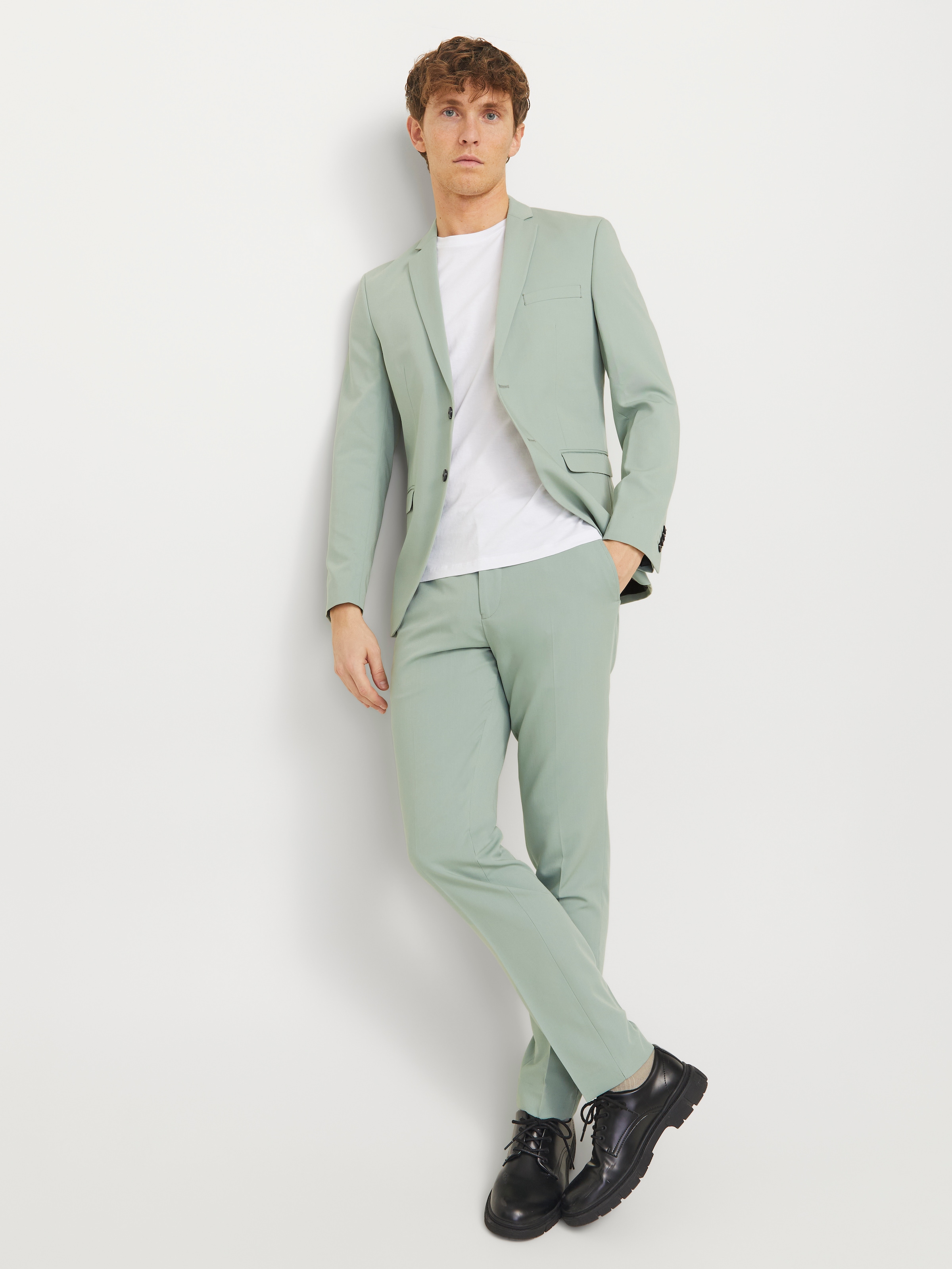Jack & Jones Anzug »JPRFRANCO  Extra schmal, pflegeleicht, stilvoll mit fallendem Revers« slim fit Materialmix aus Polyester, Viskose und Elasthan
