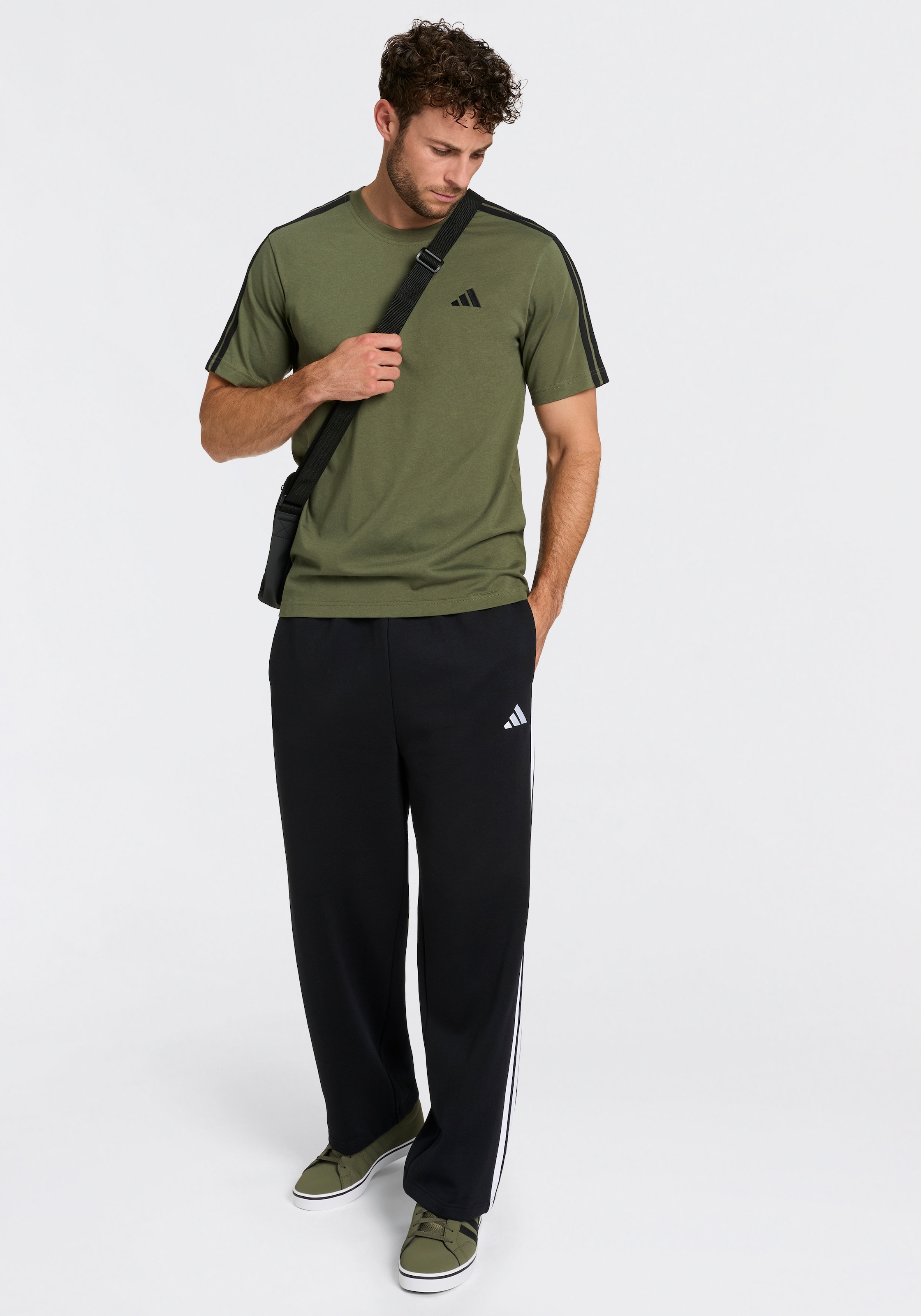 adidas Sportswear T-Shirt »ESSENTIALS 3-STREIFEN, SINGLE JERSEY, BRANDING LINKE SCHULTER«