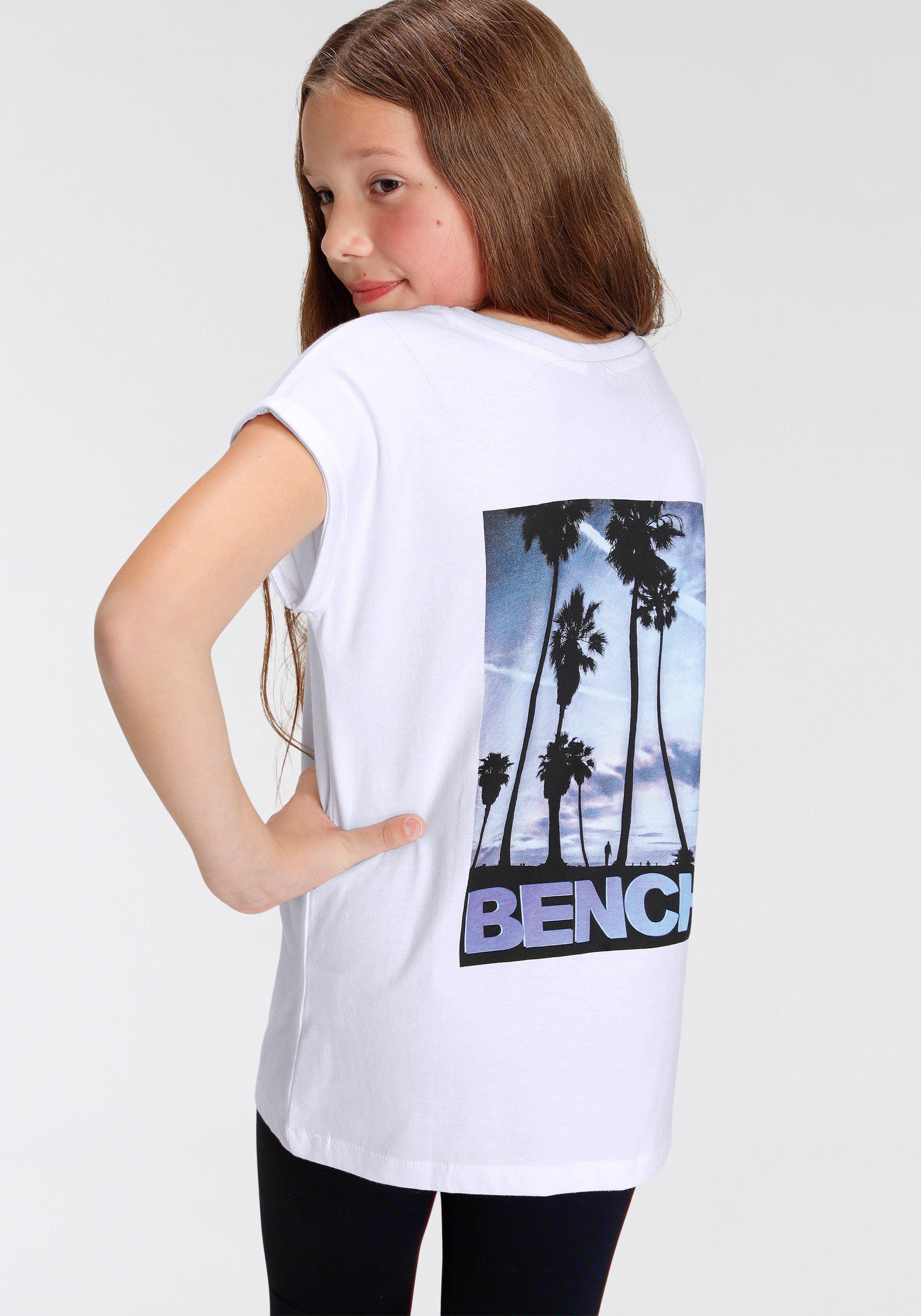 Bench. T-Shirt, mit Fotodruck bei ♕