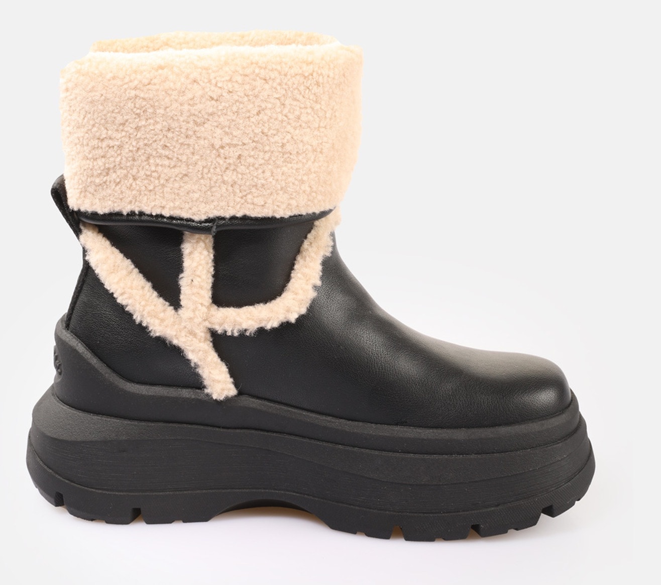 Buffalo Winterboots »OLYMPIA FOLD BOOT WARM«  Plateauboots, Snowboots mit umschlagbarem Kragen