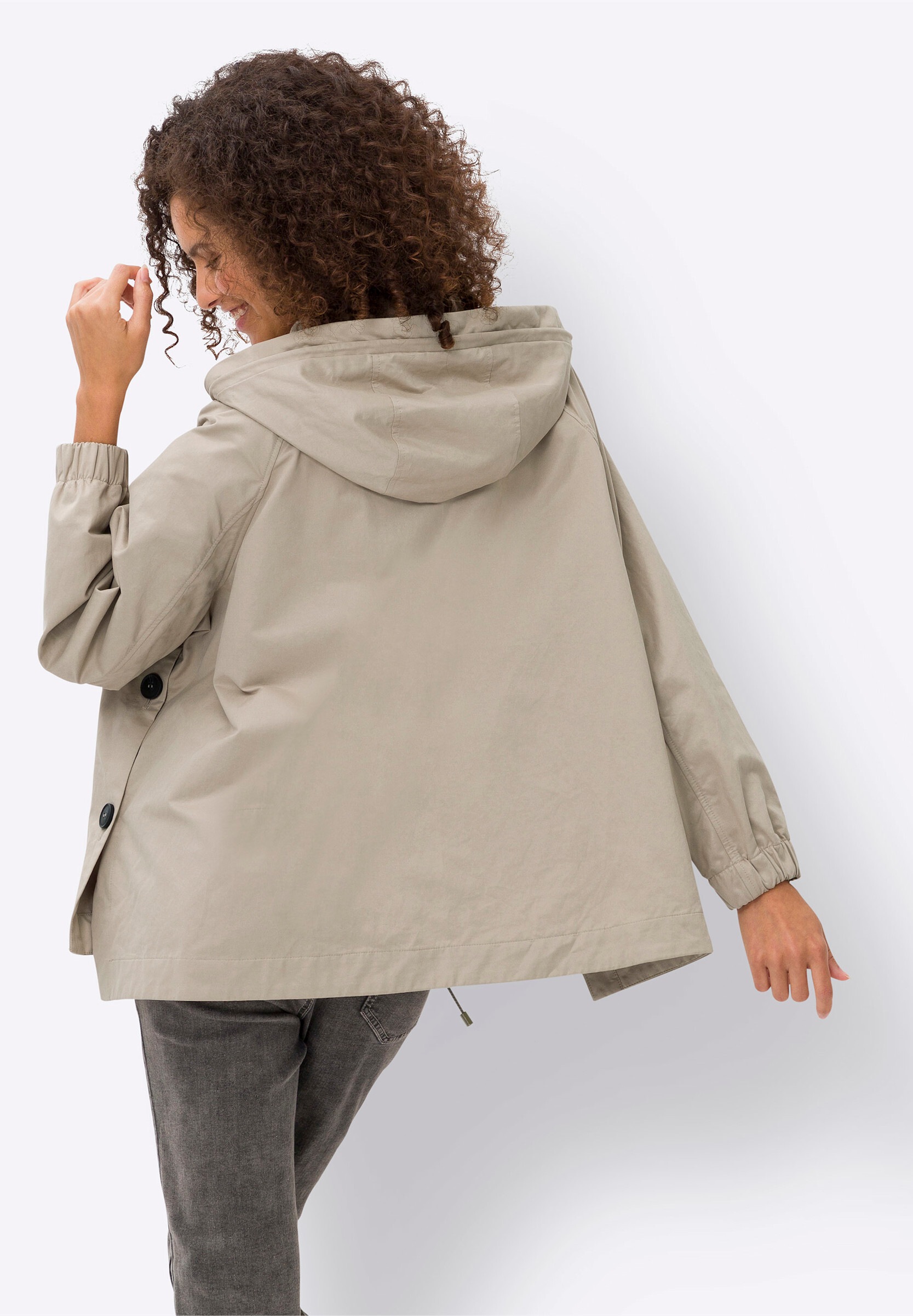 heine Funktionsjacke »Outdoorjacke Übergangsjacke mit leichtem Glanz« mit Kapuze