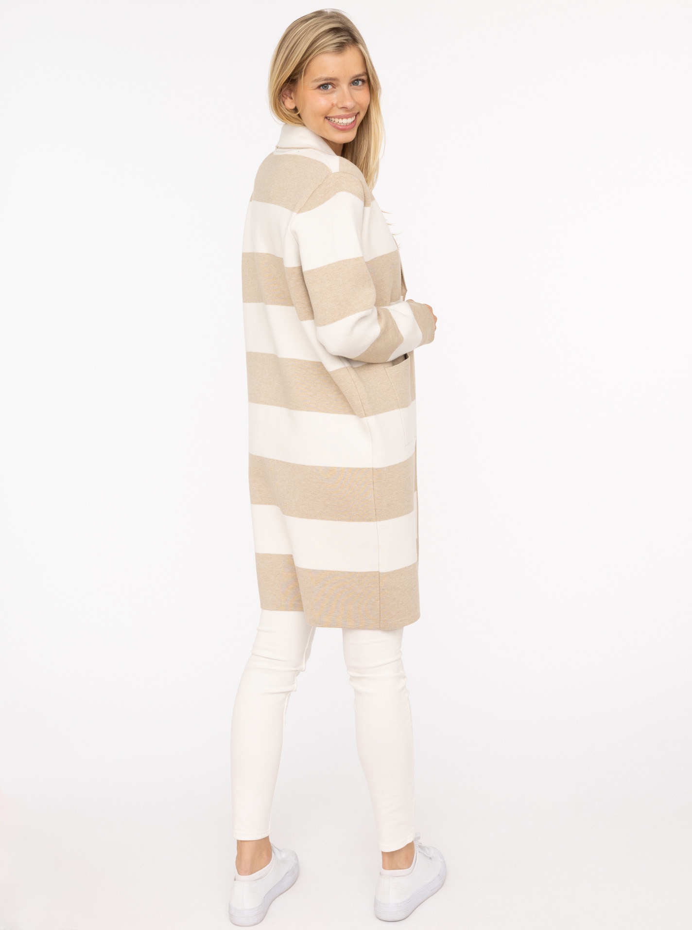 Zwillingsherz Strickjacke »"Streifen & Schalkragen"« Schalkragen, Langarm, Taschen, knielang, Bockstreifen