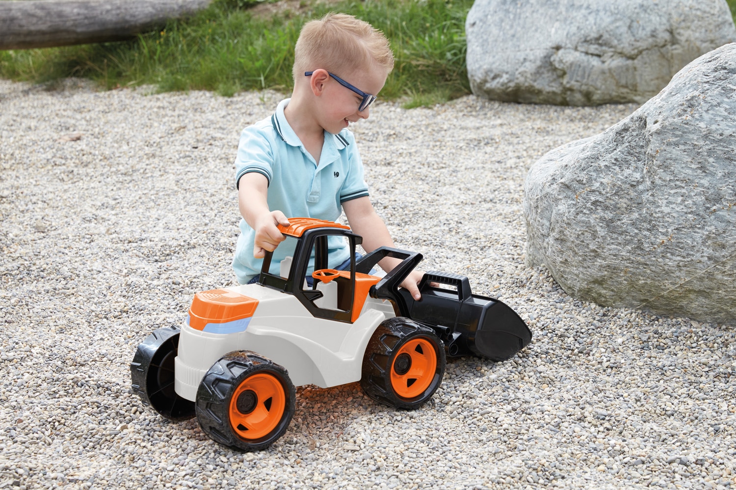 Lena® Spielzeug-Aufsitzbagger »Giga Trucks Aufsitz-Schaufellader« Made in Europe