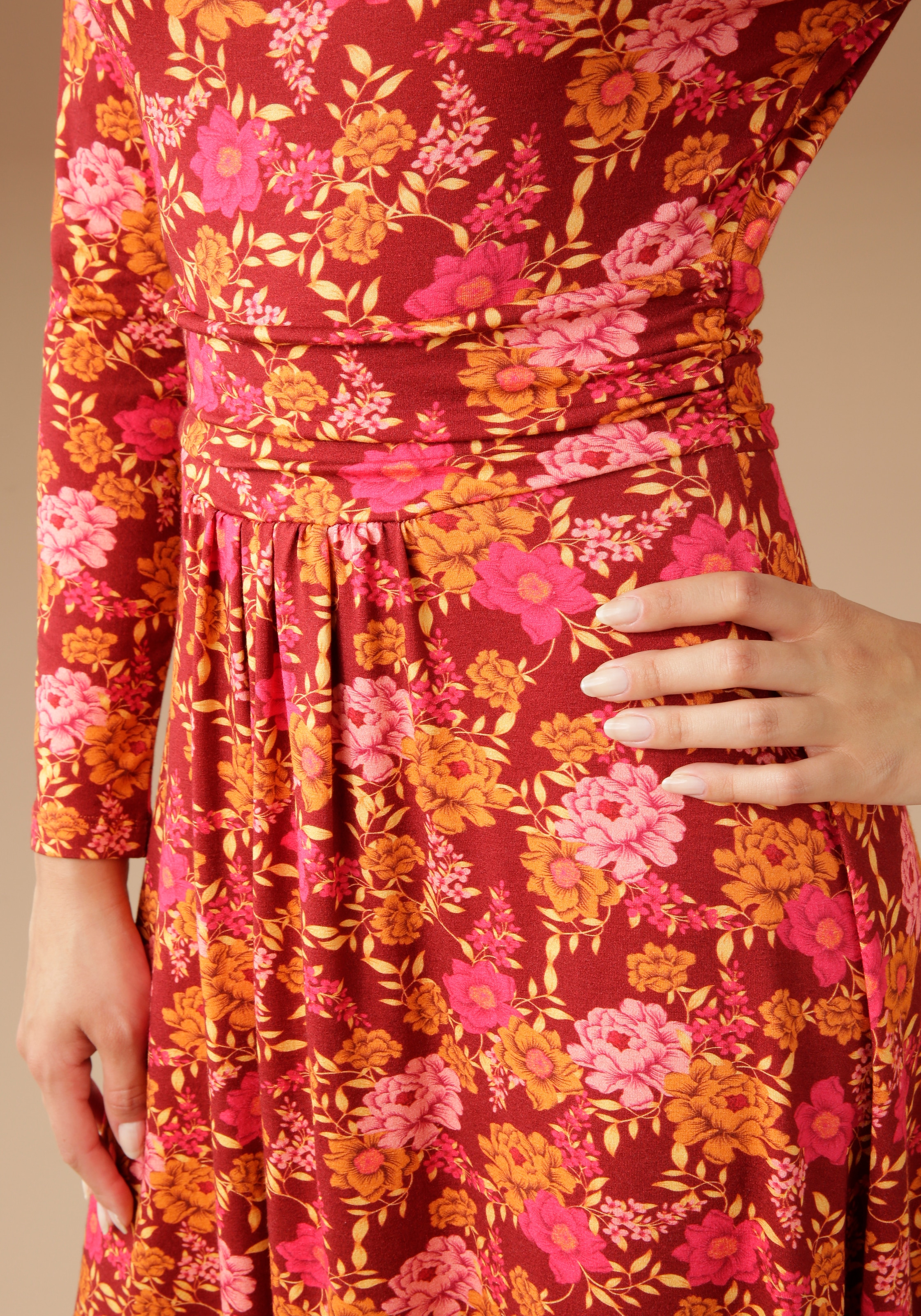 romantischem Aniston CASUAL Jerseykleid, bei Blumendruck mit ♕