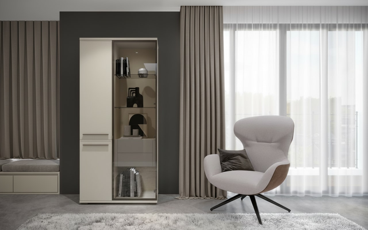 OTTO home Vitrine »Opera, Showcase mit Parsol-Sicherheitsglas im modernen Look« UV lackiert, Soft Close Funktion, Höhenverstellbare Füße