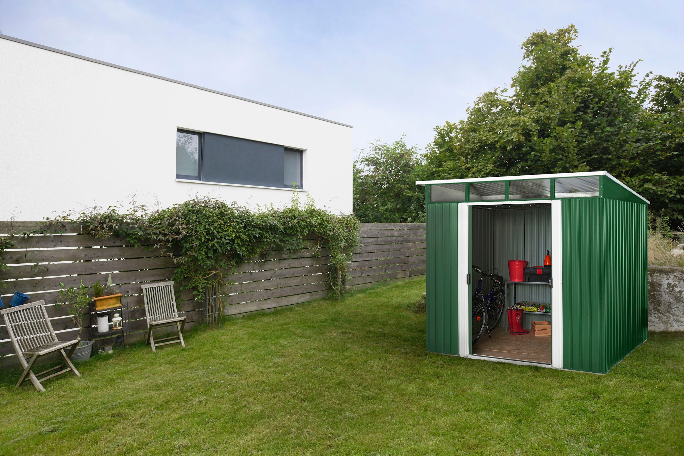Pergart Gerätehaus »Lübeck 89«, Metall, mit Pultdach und Lichtband, tanne/weiß