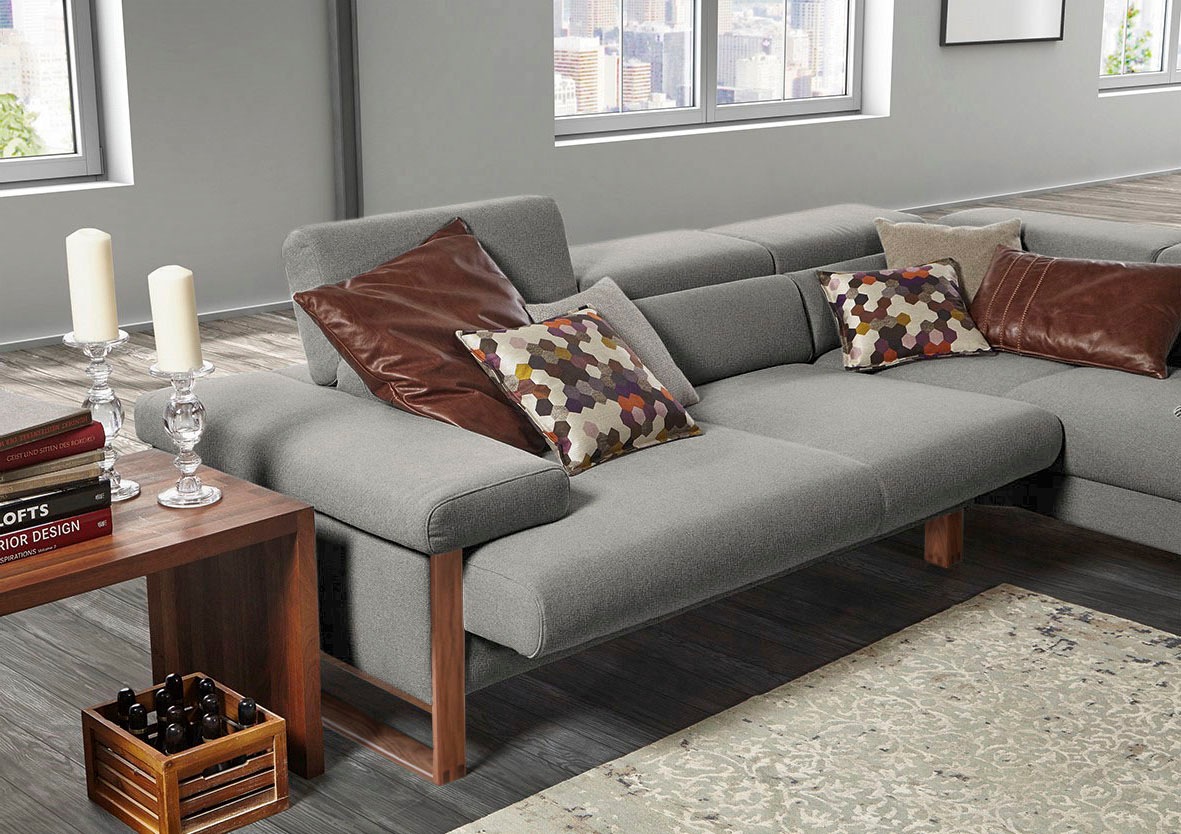 W.SCHILLIG Ecksofa »finn, Designsofa mit tollem Sitzkomfort, bequem, L-Form«, German Design Award 2016, Fußgestell Nussbaum natur, Breite 281 cm
